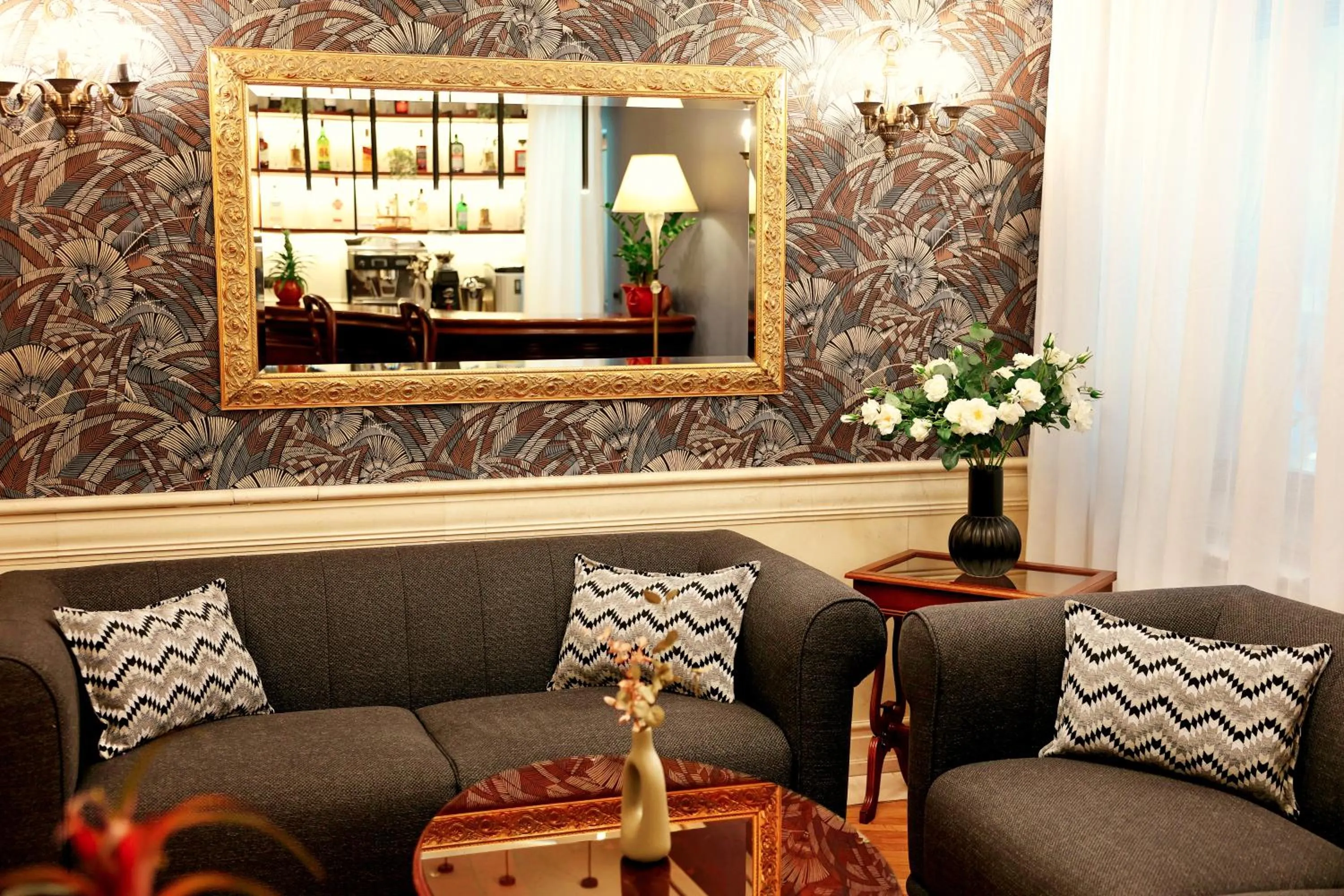 Lounge or bar in Zeus Essence Bucharest Opera