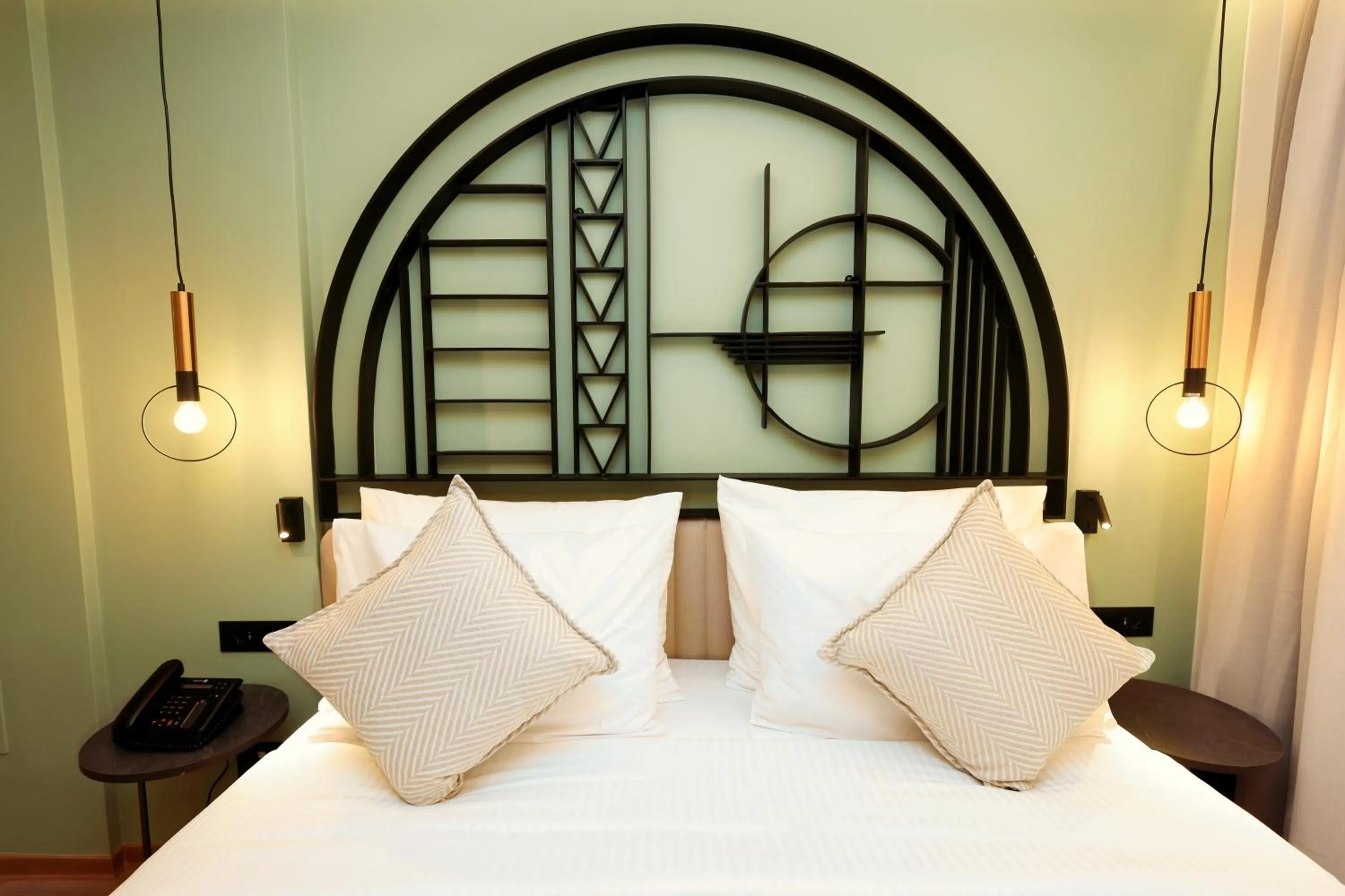 Bed in Zeus Essence Bucharest Opera