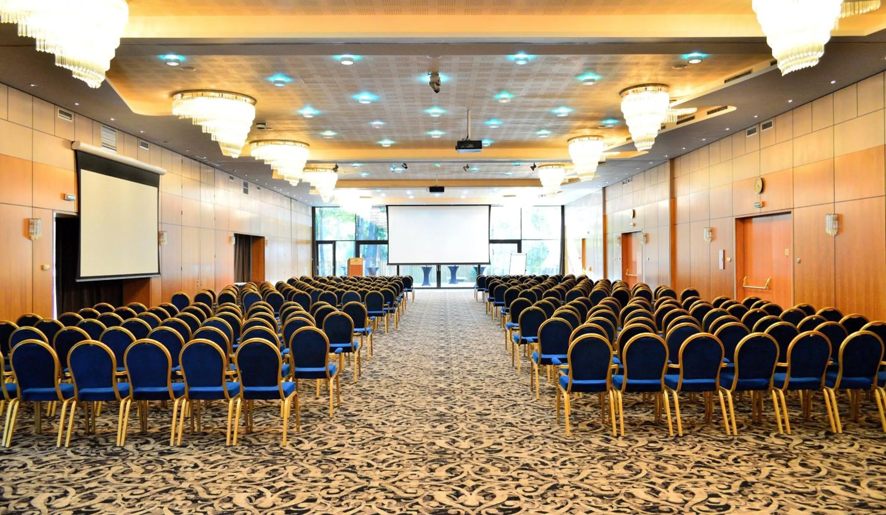 Banquet/Function facilities in Crowne Plaza Bucharest by IHG