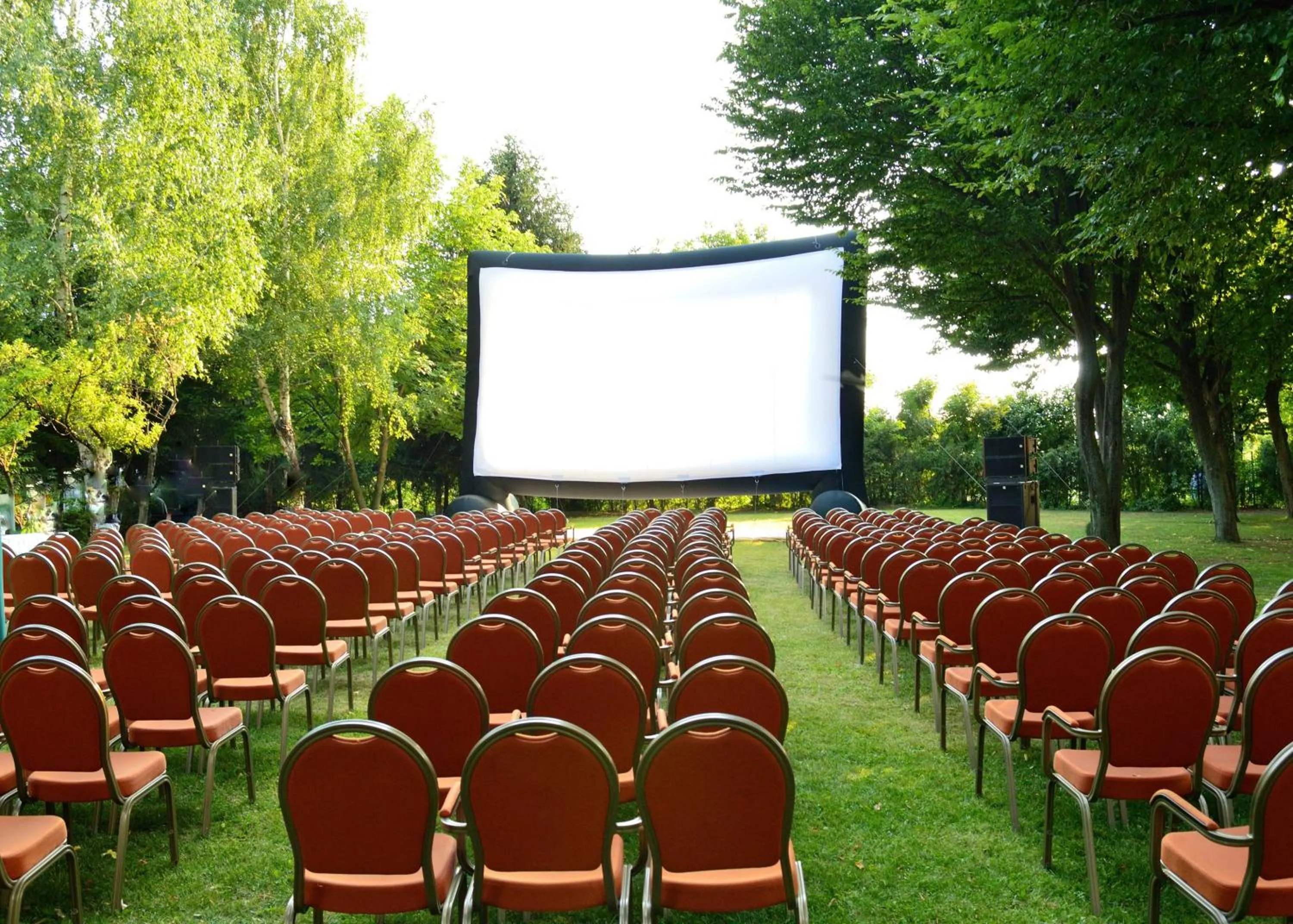 Meeting/conference room in Crowne Plaza Bucharest by IHG