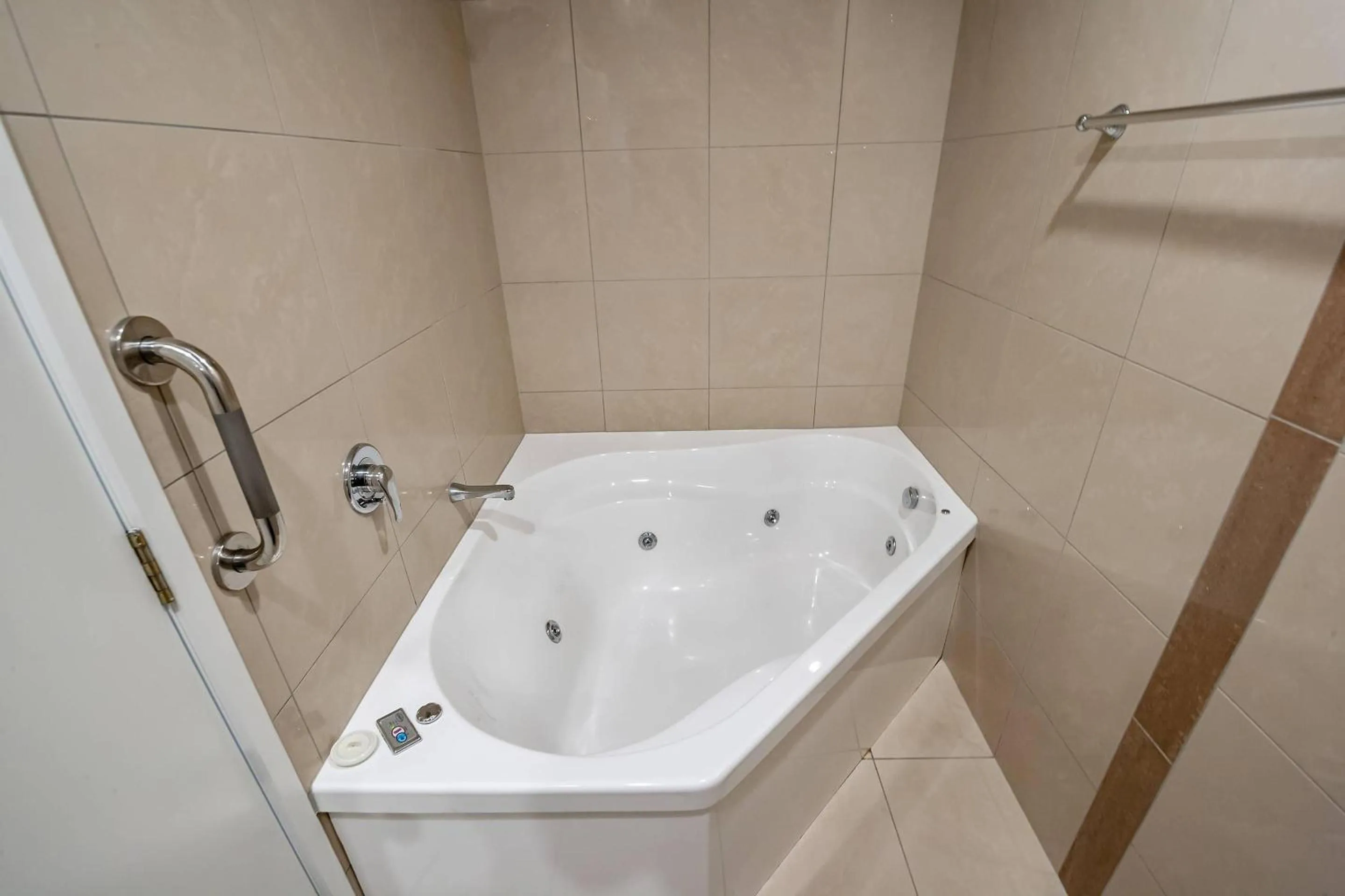 Bedroom in Quality Inn Napier