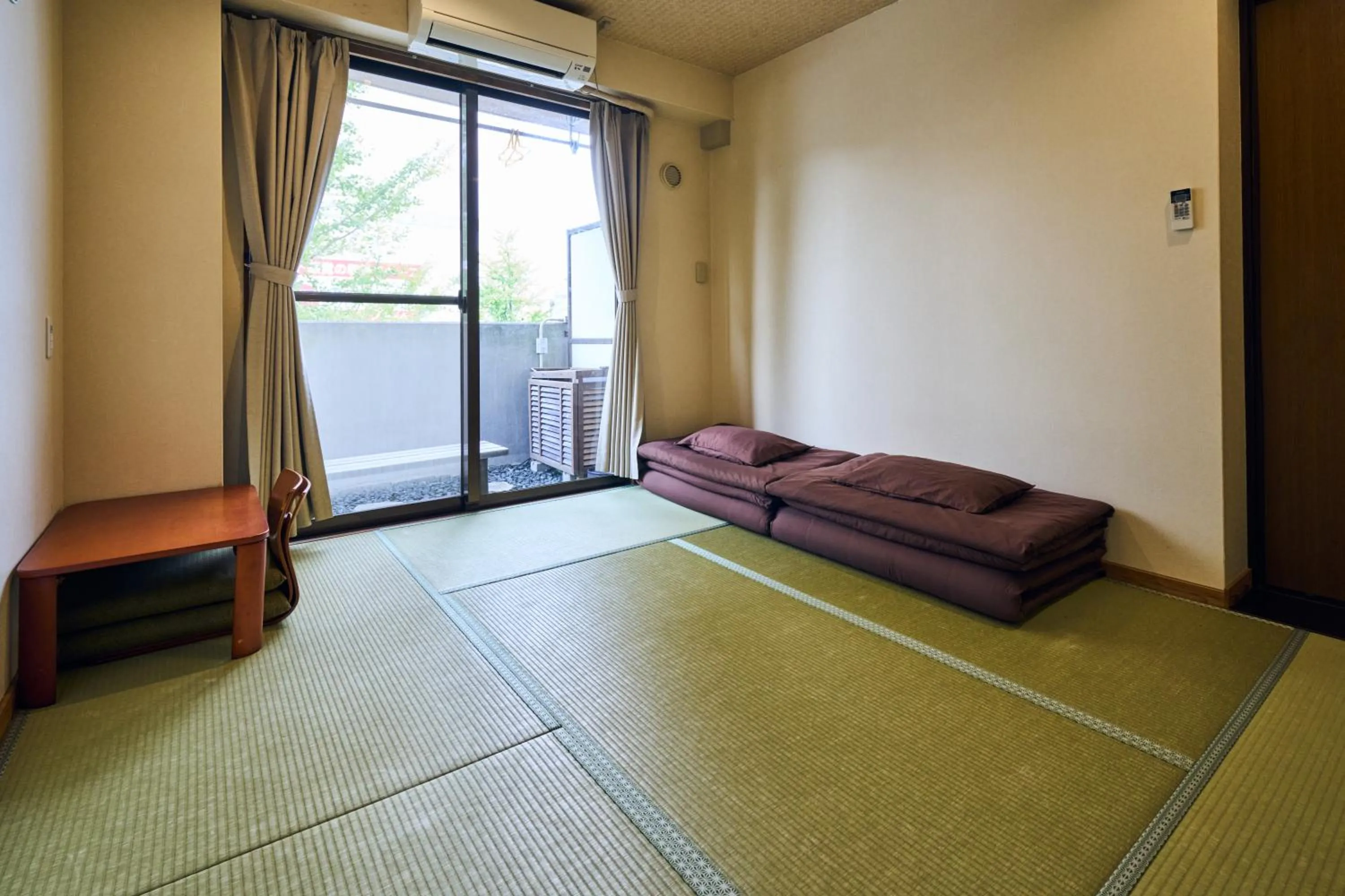 Photo of the whole room in Green Guesthouse