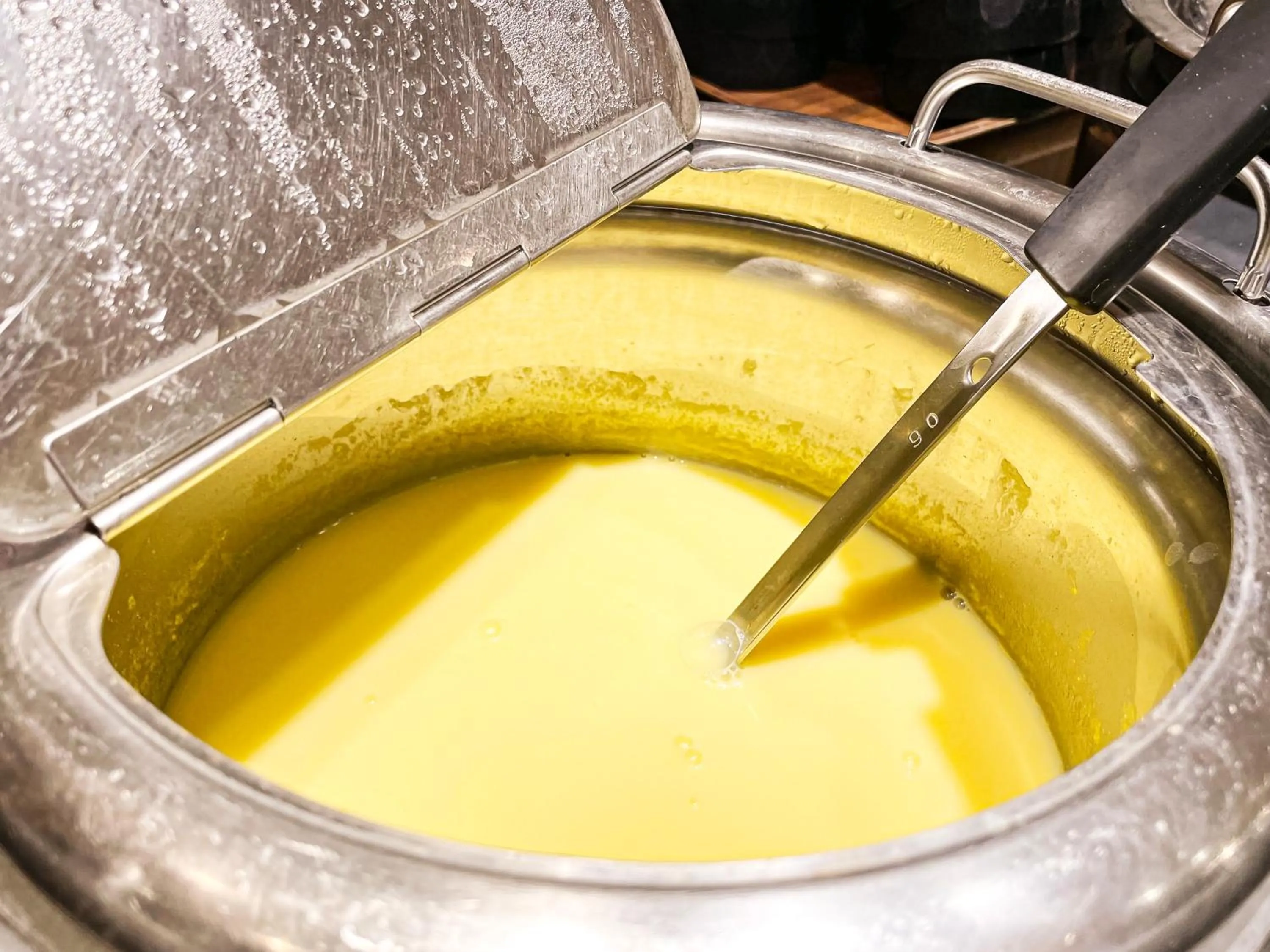 Buffet breakfast in Kobe Port Tower Hotel