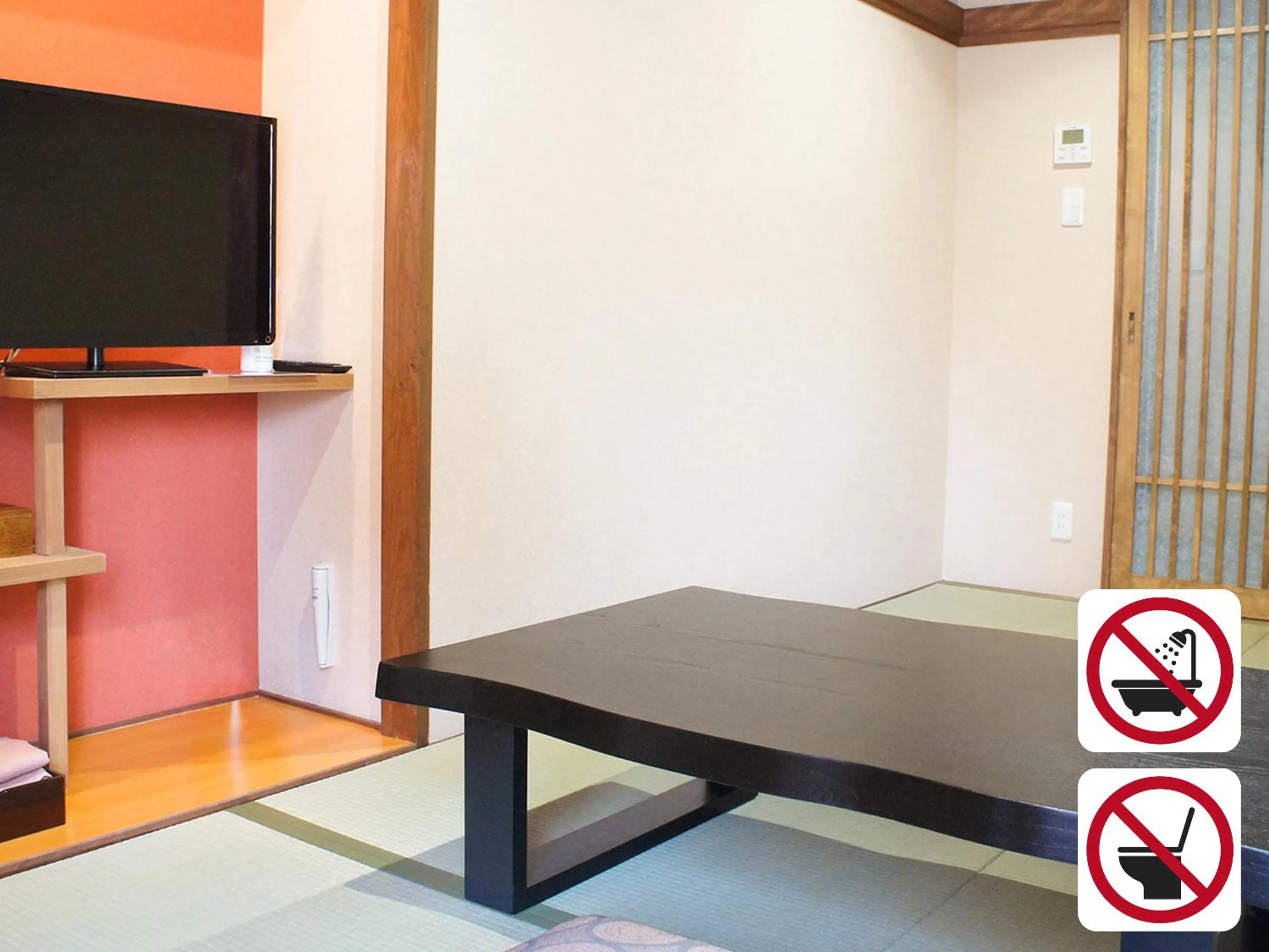 Photo of the whole room in Kobe Port Tower Hotel