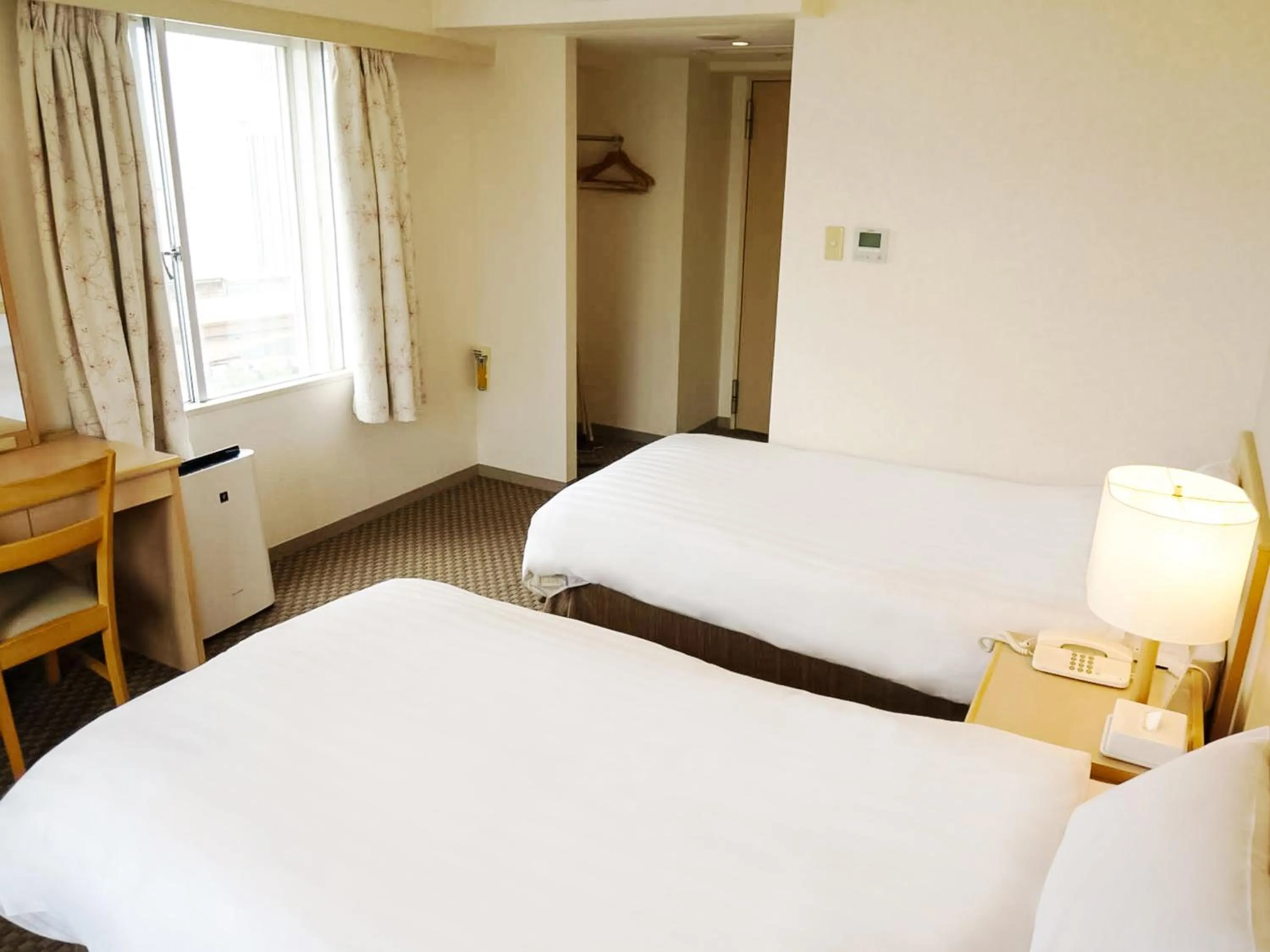 Photo of the whole room, Bed in Kobe Port Tower Hotel