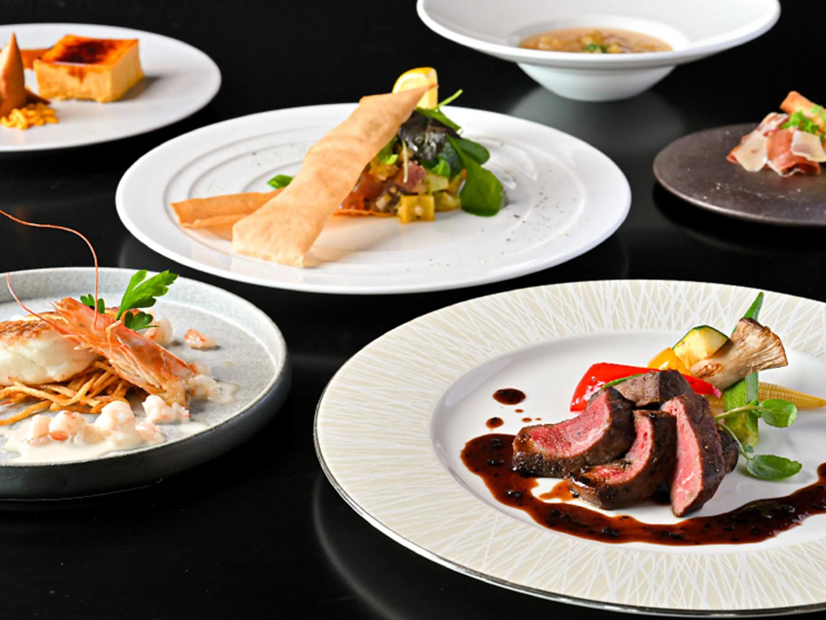 Restaurant/places to eat in Kobe Port Tower Hotel