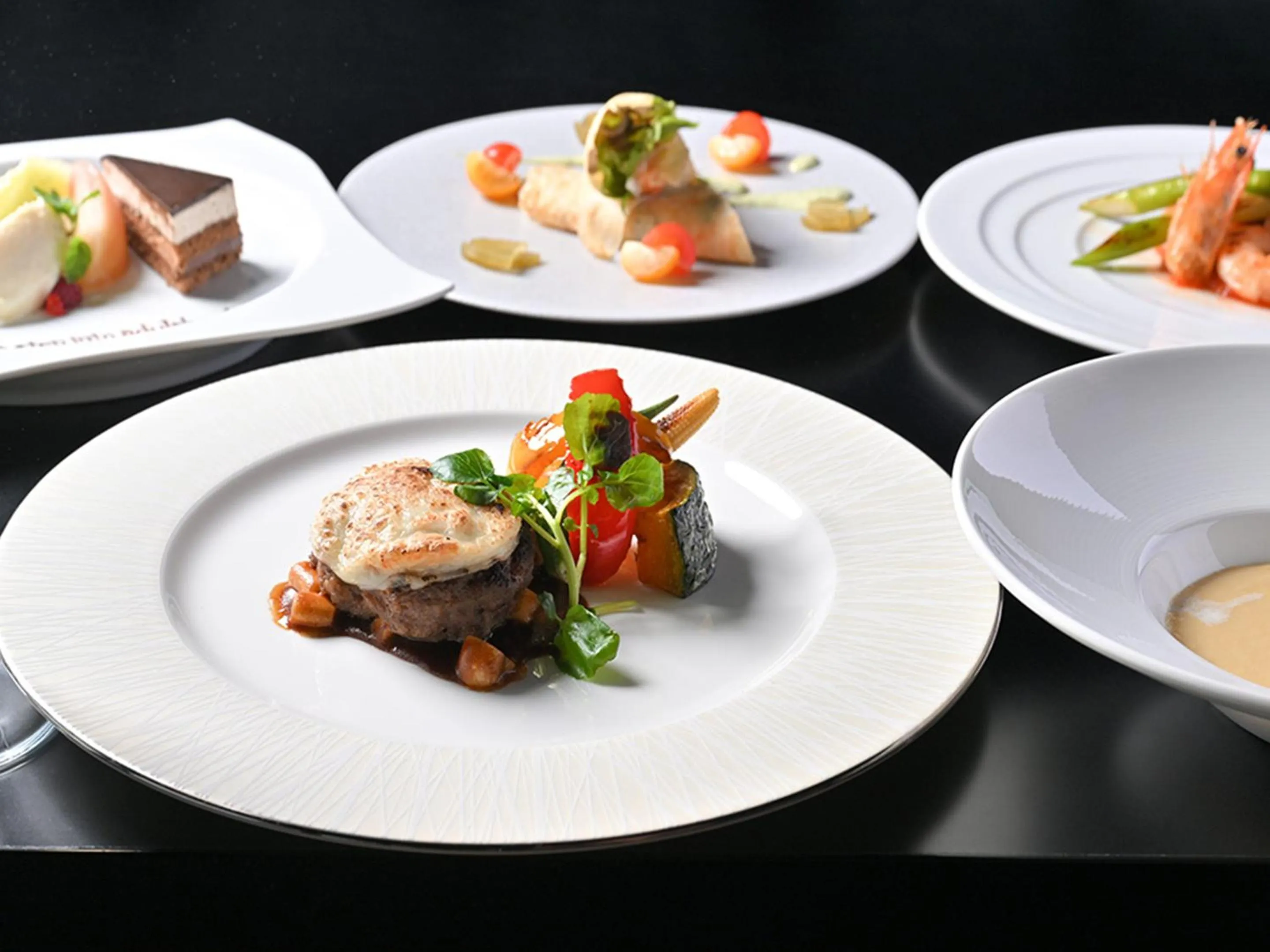 Restaurant/places to eat in Kobe Port Tower Hotel