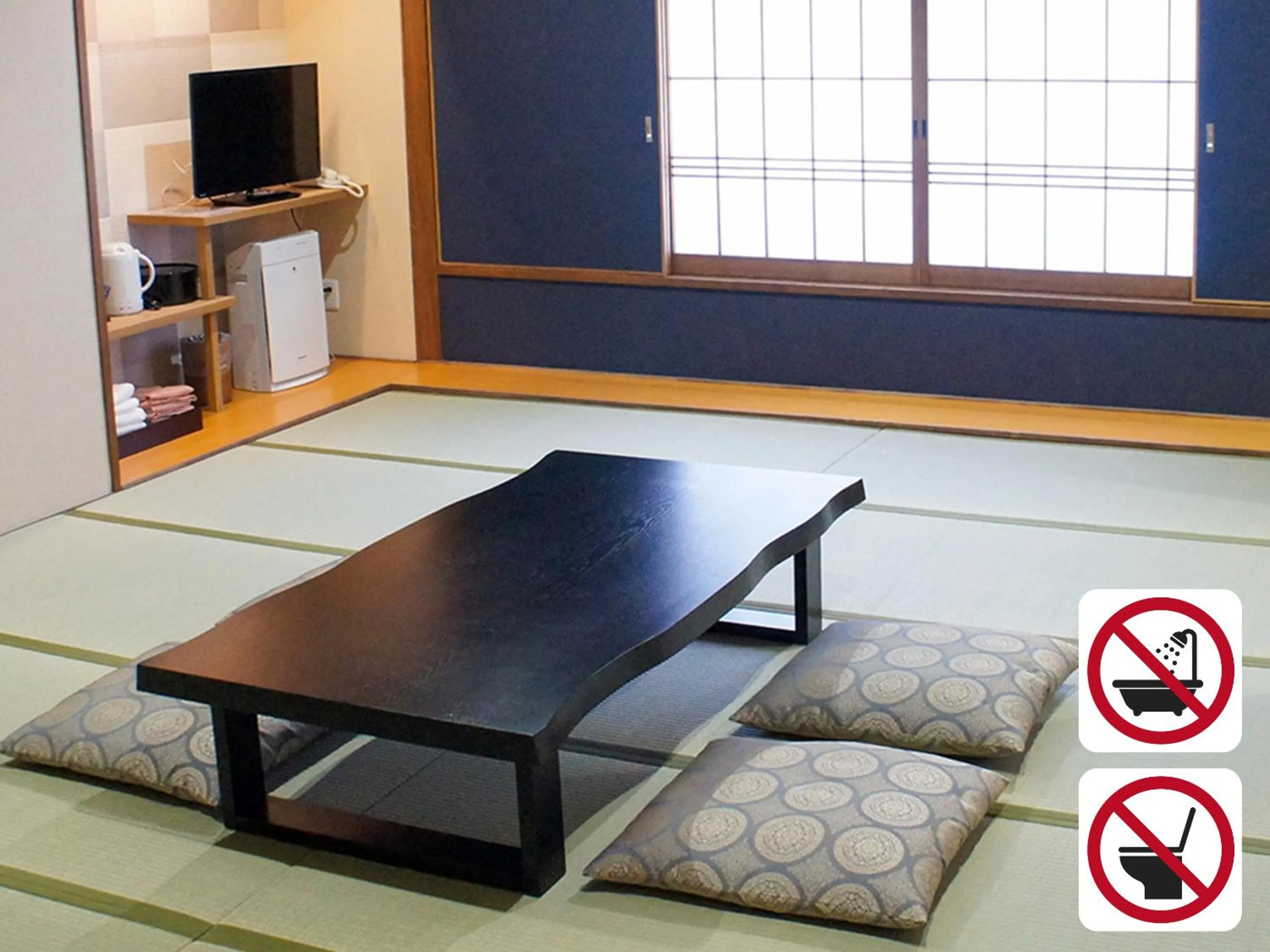 Photo of the whole room in Kobe Port Tower Hotel