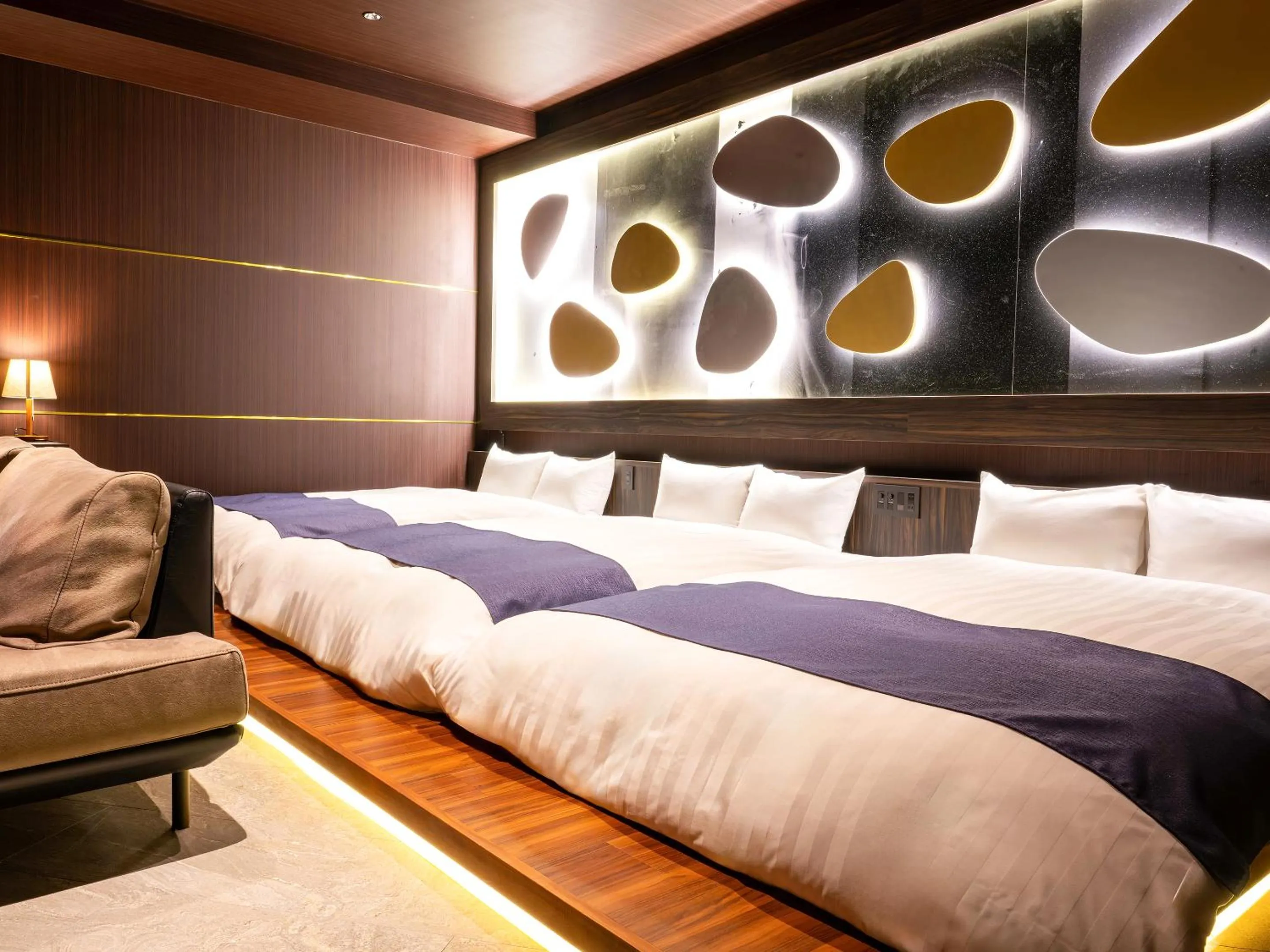 Bedroom, Bed in Kobe Port Tower Hotel