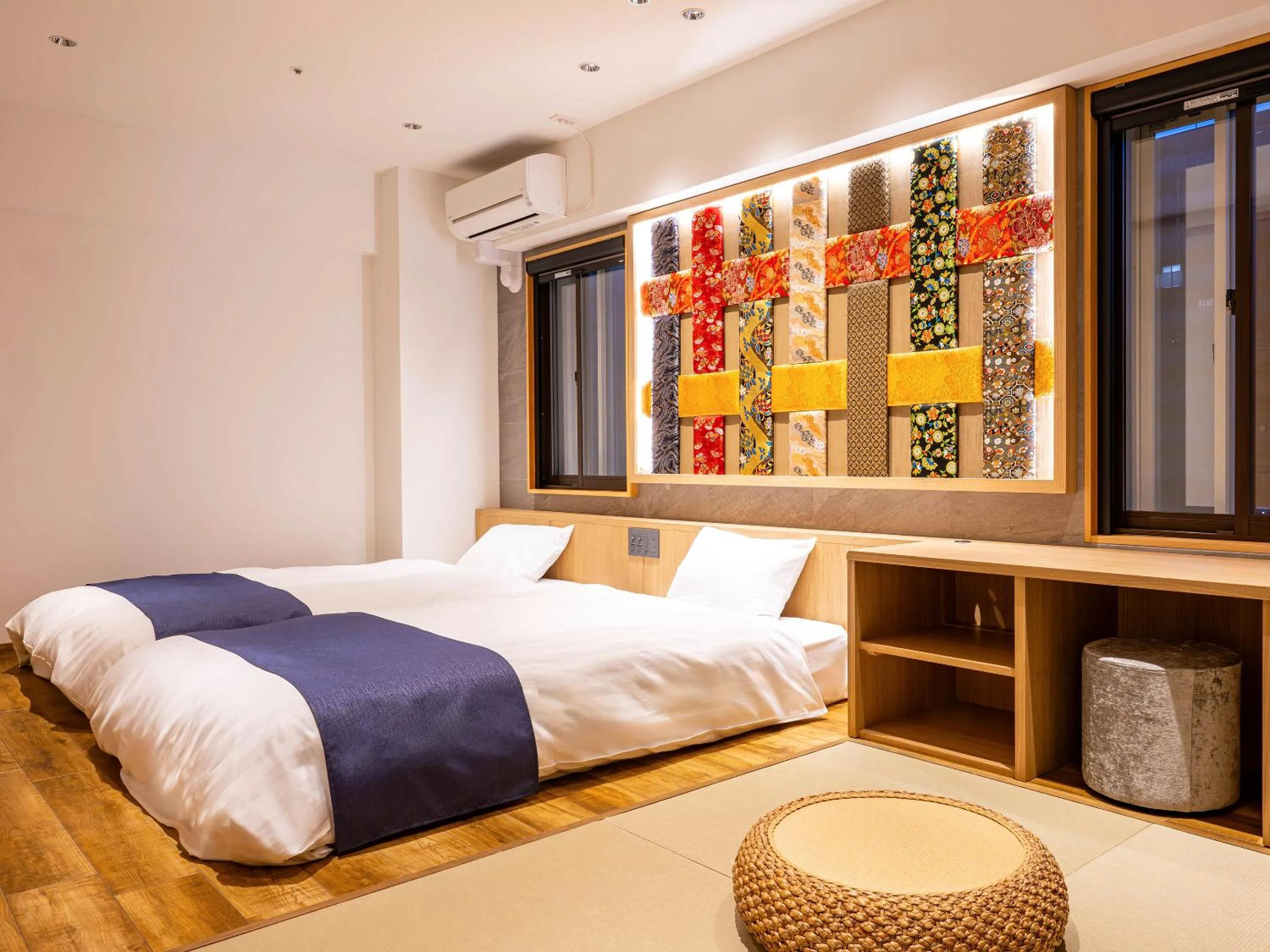 Bedroom, Bed in Kobe Port Tower Hotel