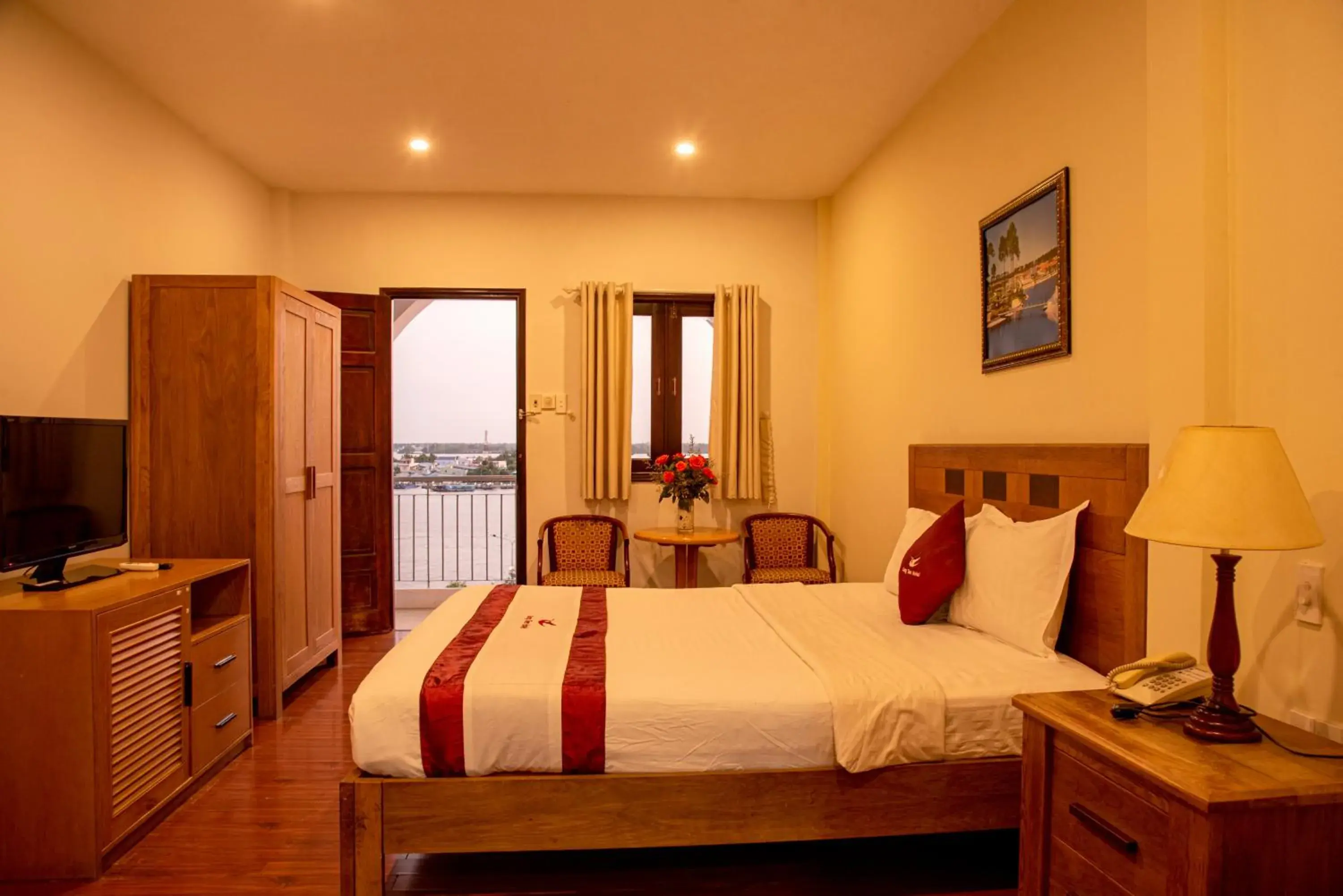 Superior Double Room in Song Tien Annex Hotel Superior Double Room in Song Tien Annex Hotel