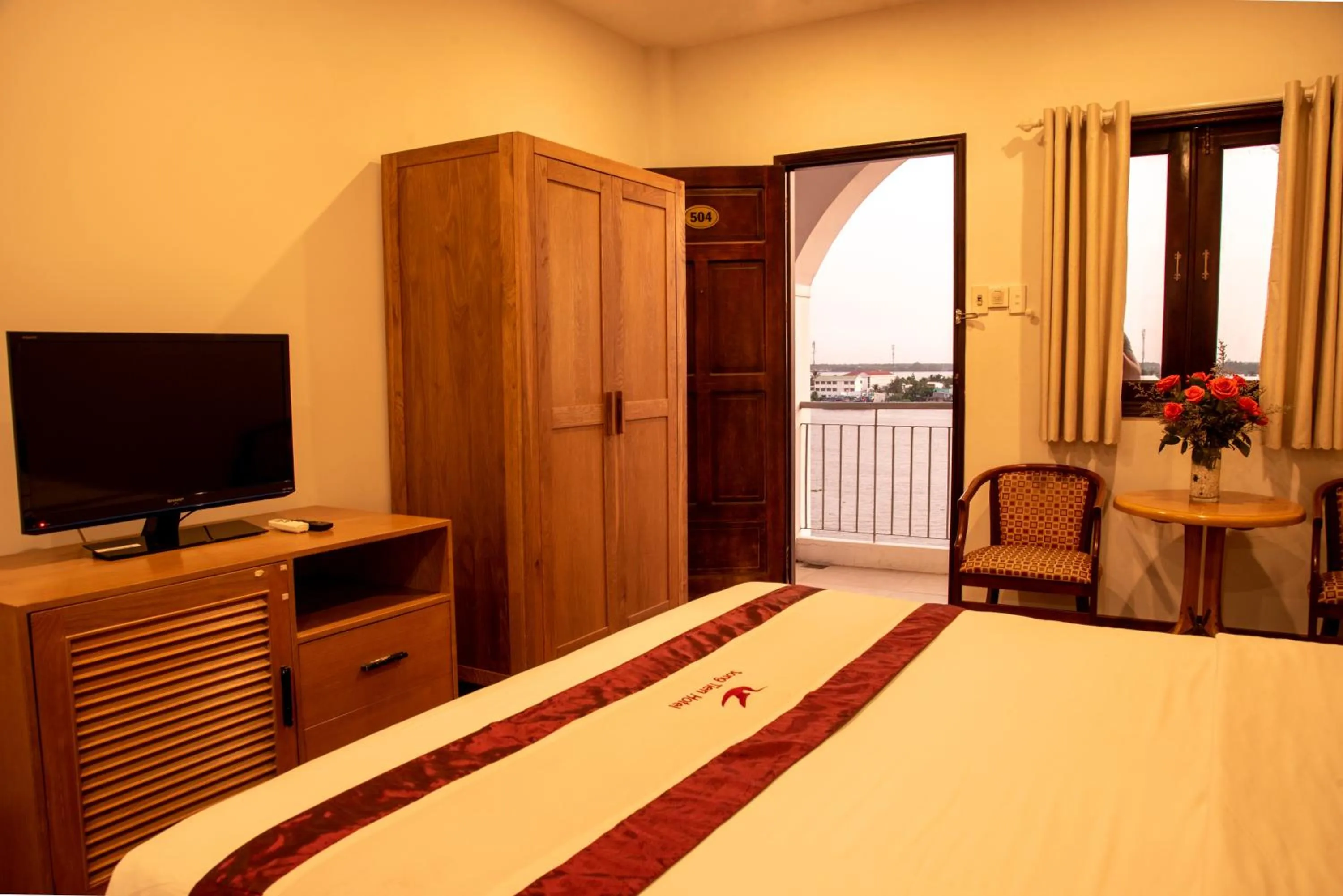 Bed in Song Tien Annex Hotel