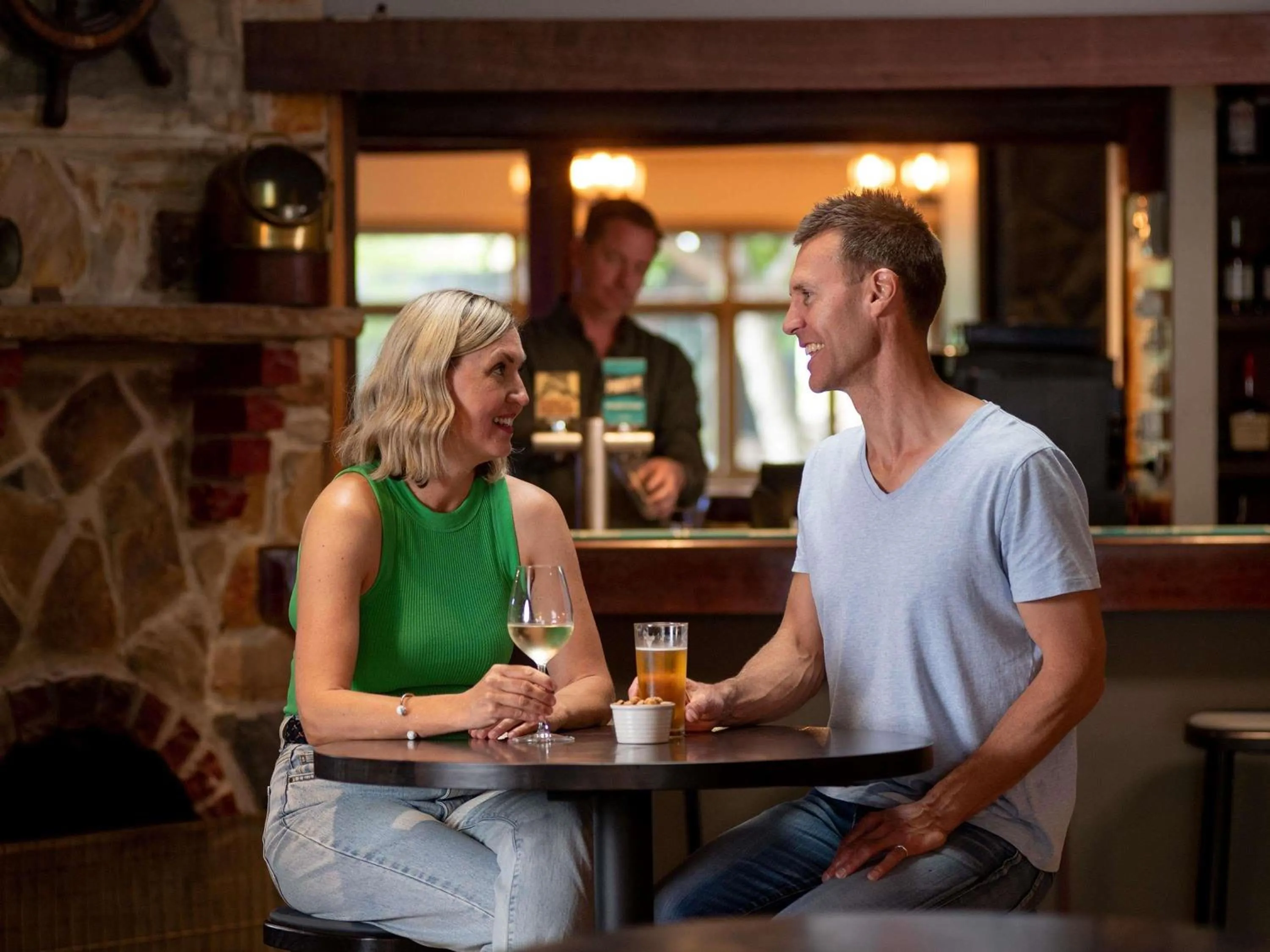 Lounge or bar in Mercure Kangaroo Island Lodge