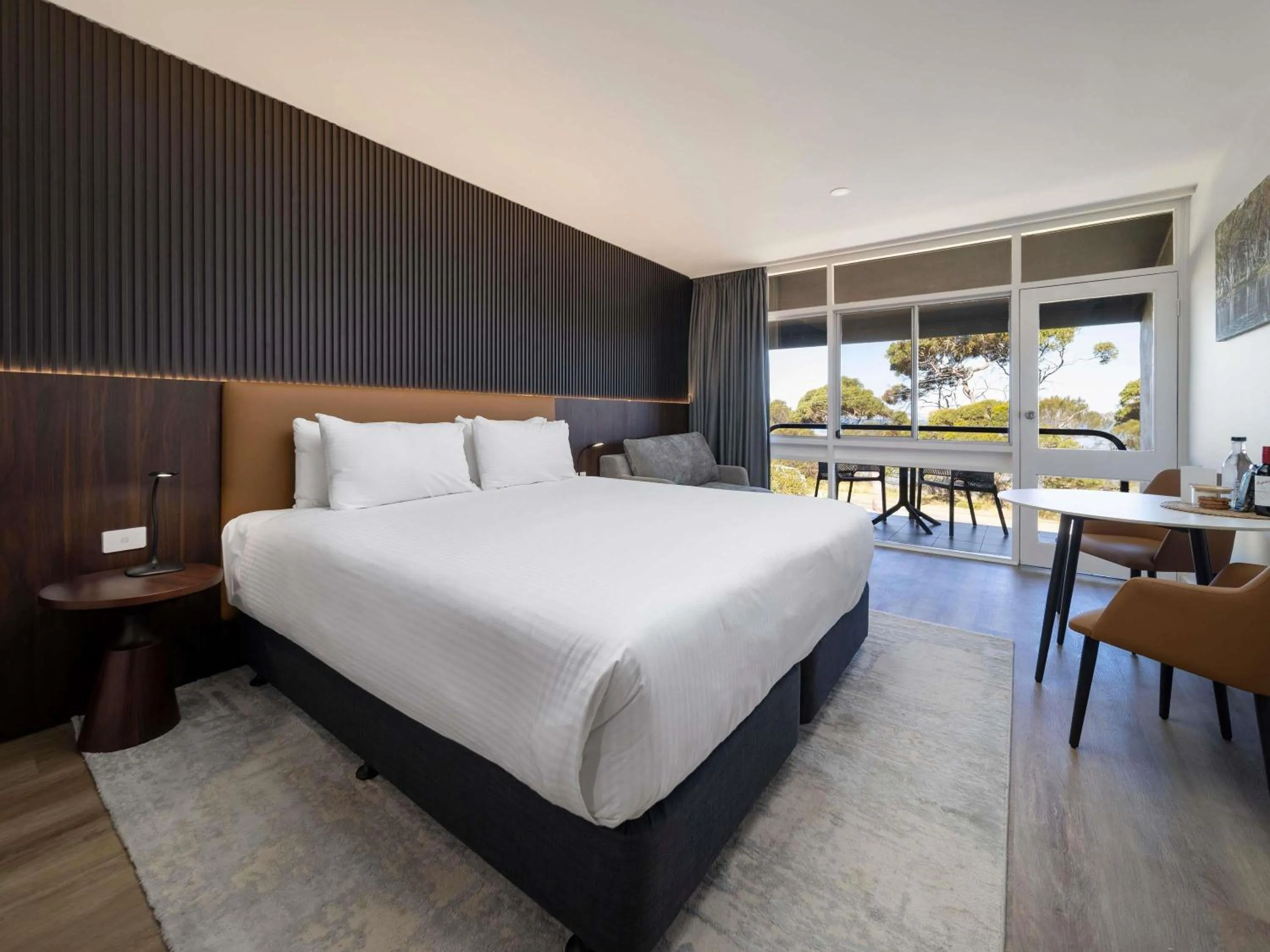 Bedroom, Bed in Mercure Kangaroo Island Lodge