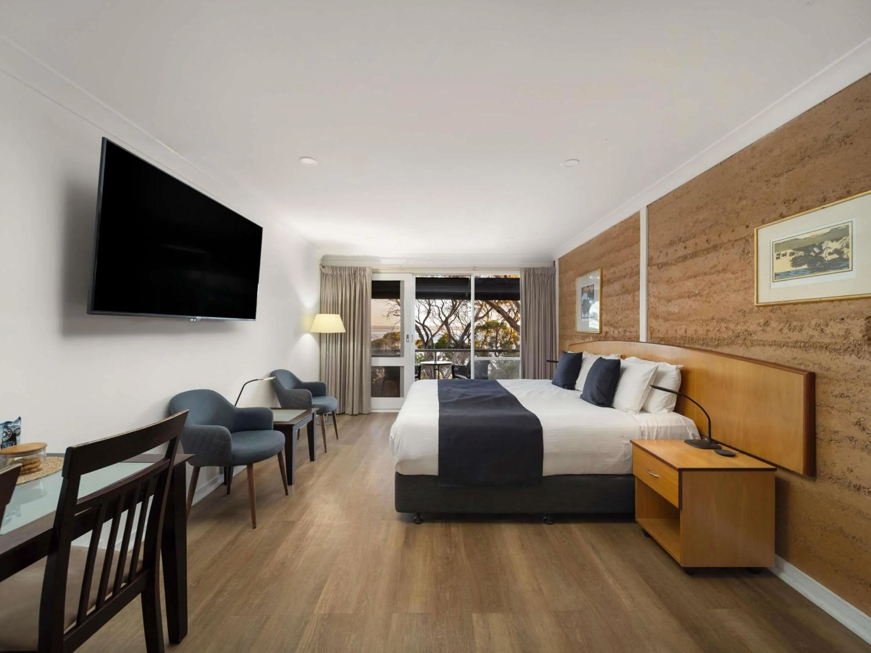 Bedroom, Bed in Mercure Kangaroo Island Lodge