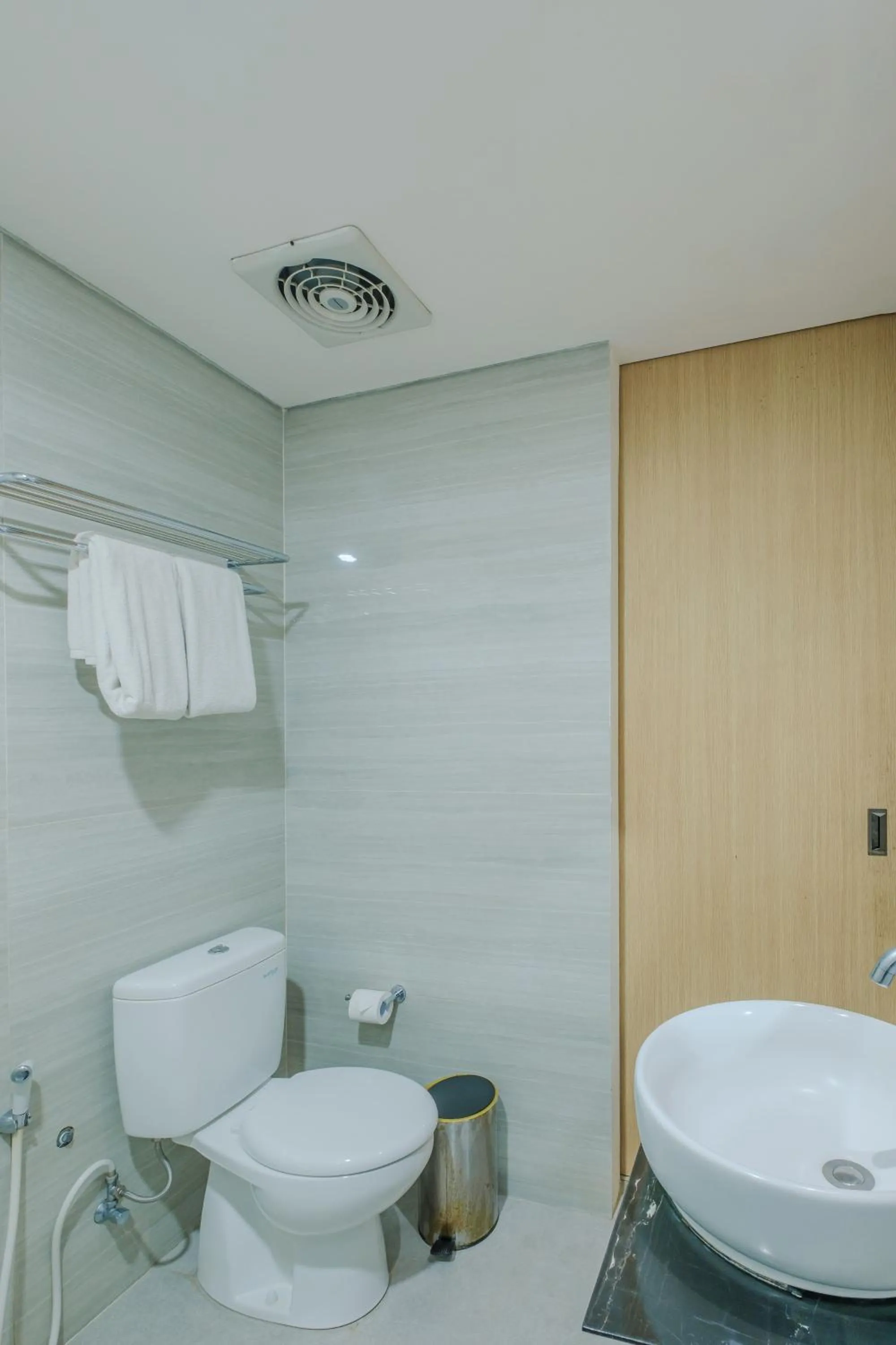 Toilet in ABISHA Hotel Sanur