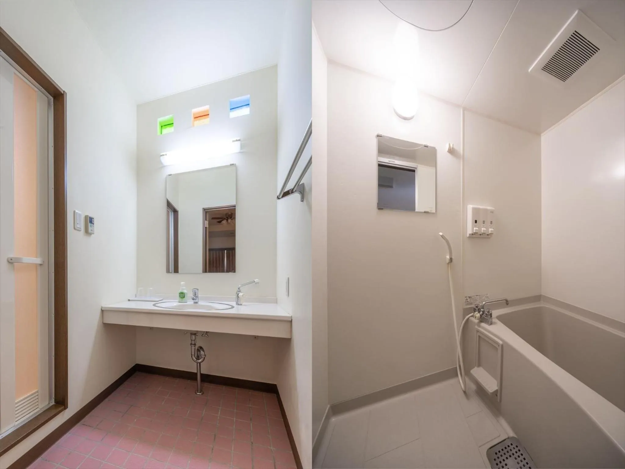 Bathroom in Hotel La Teada Iriomote