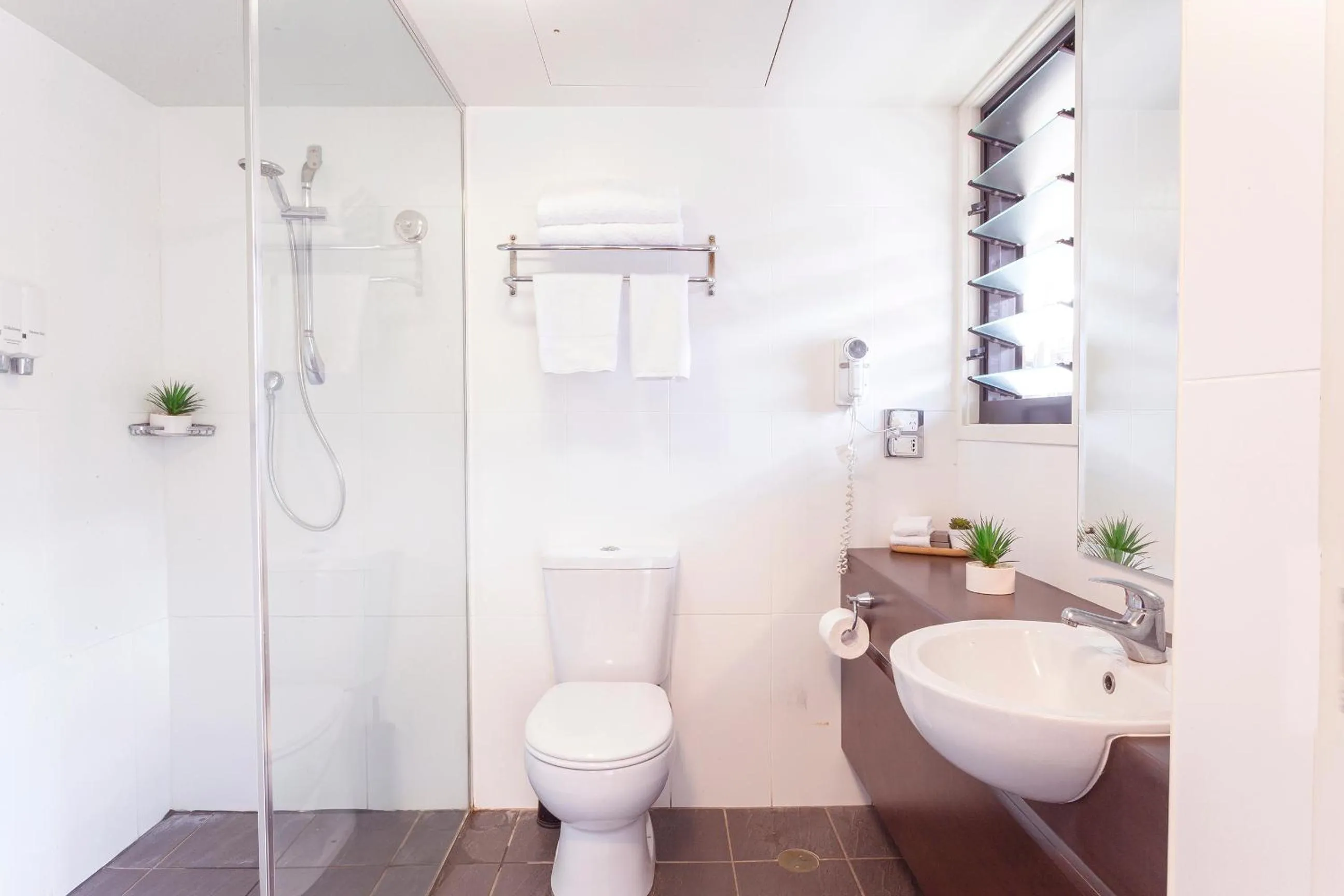 Bathroom in Station Motel