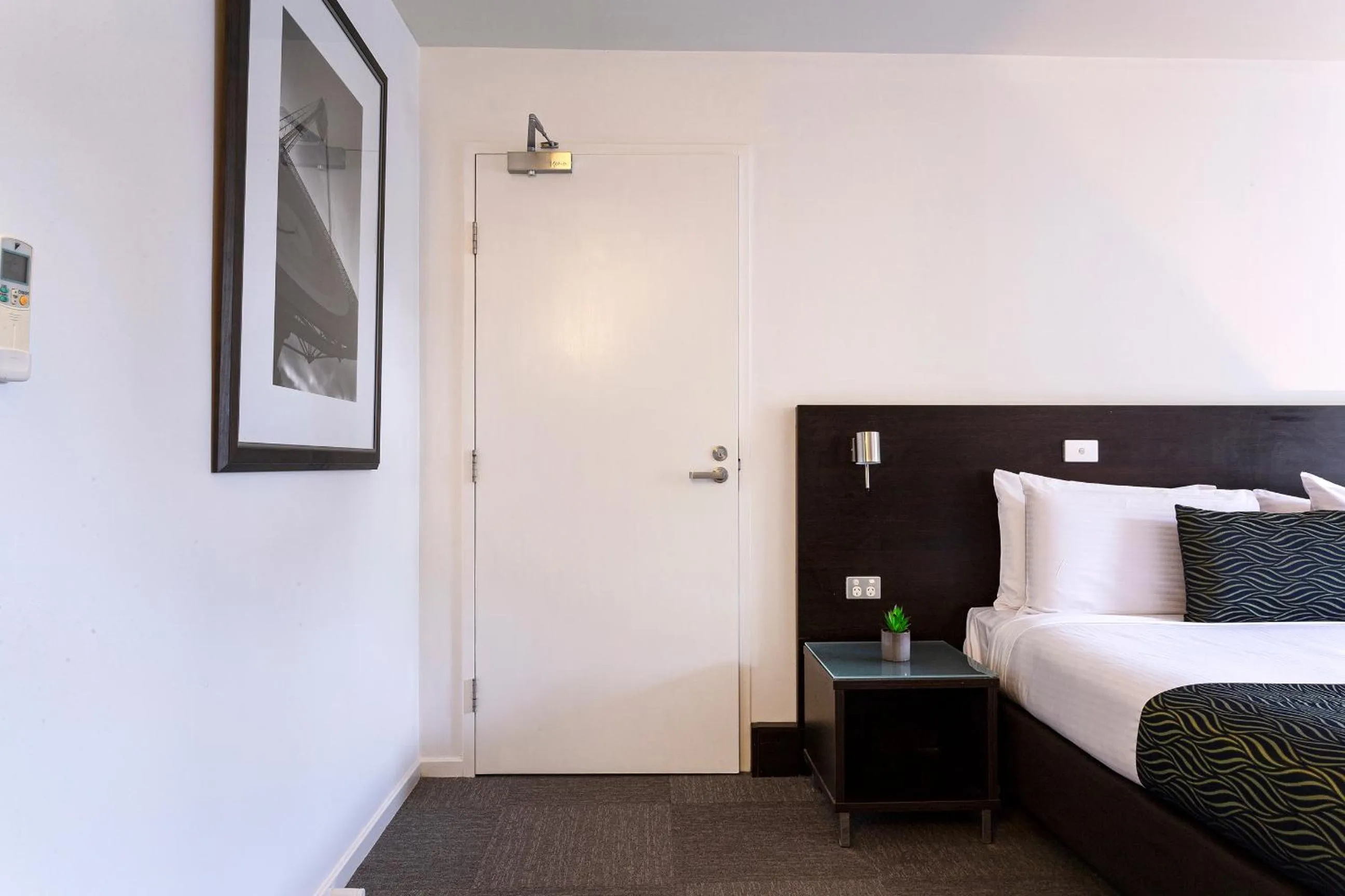 Bed in Station Motel