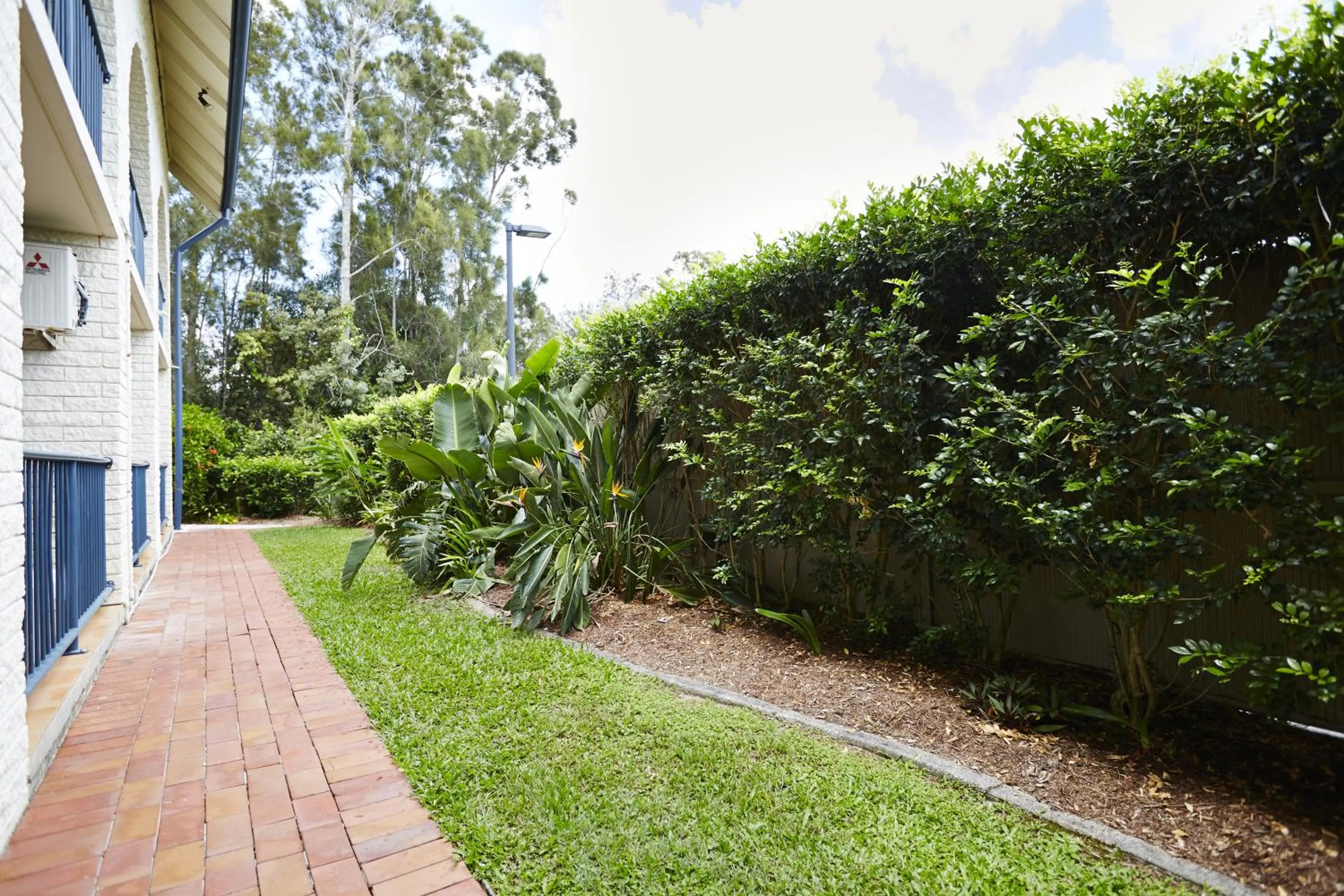 Garden in Bay Beach Motel