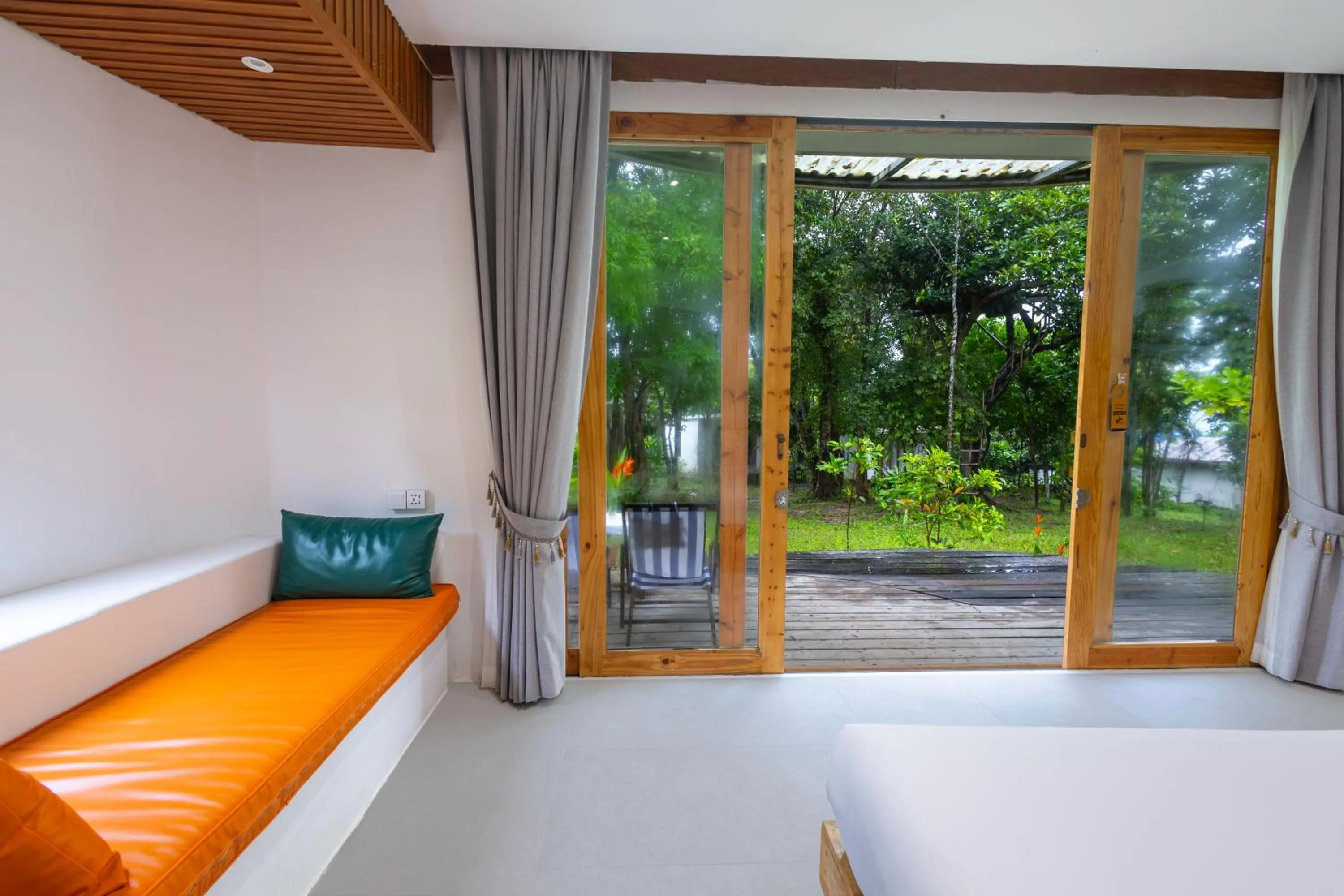 View (from property/room), Bed in Long Beach Resort Koh Rong