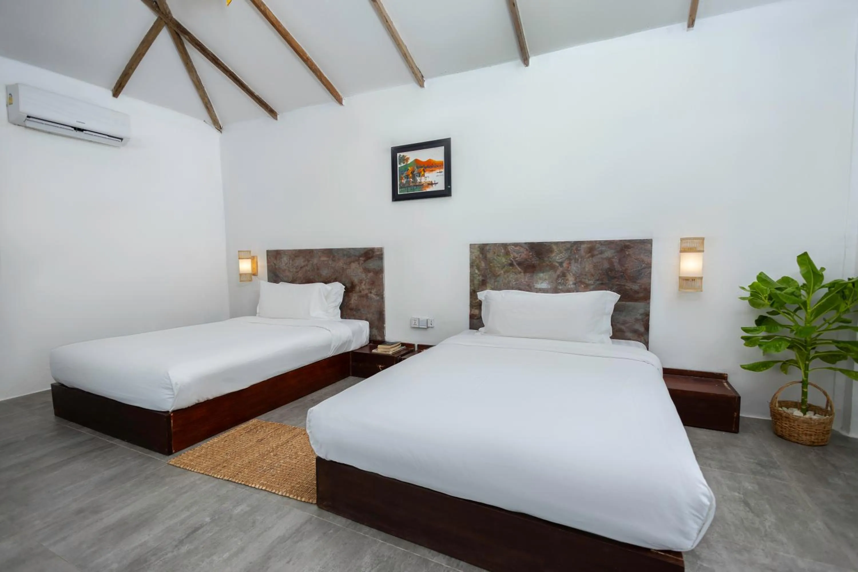 Bedroom, Bed in Long Beach Resort Koh Rong