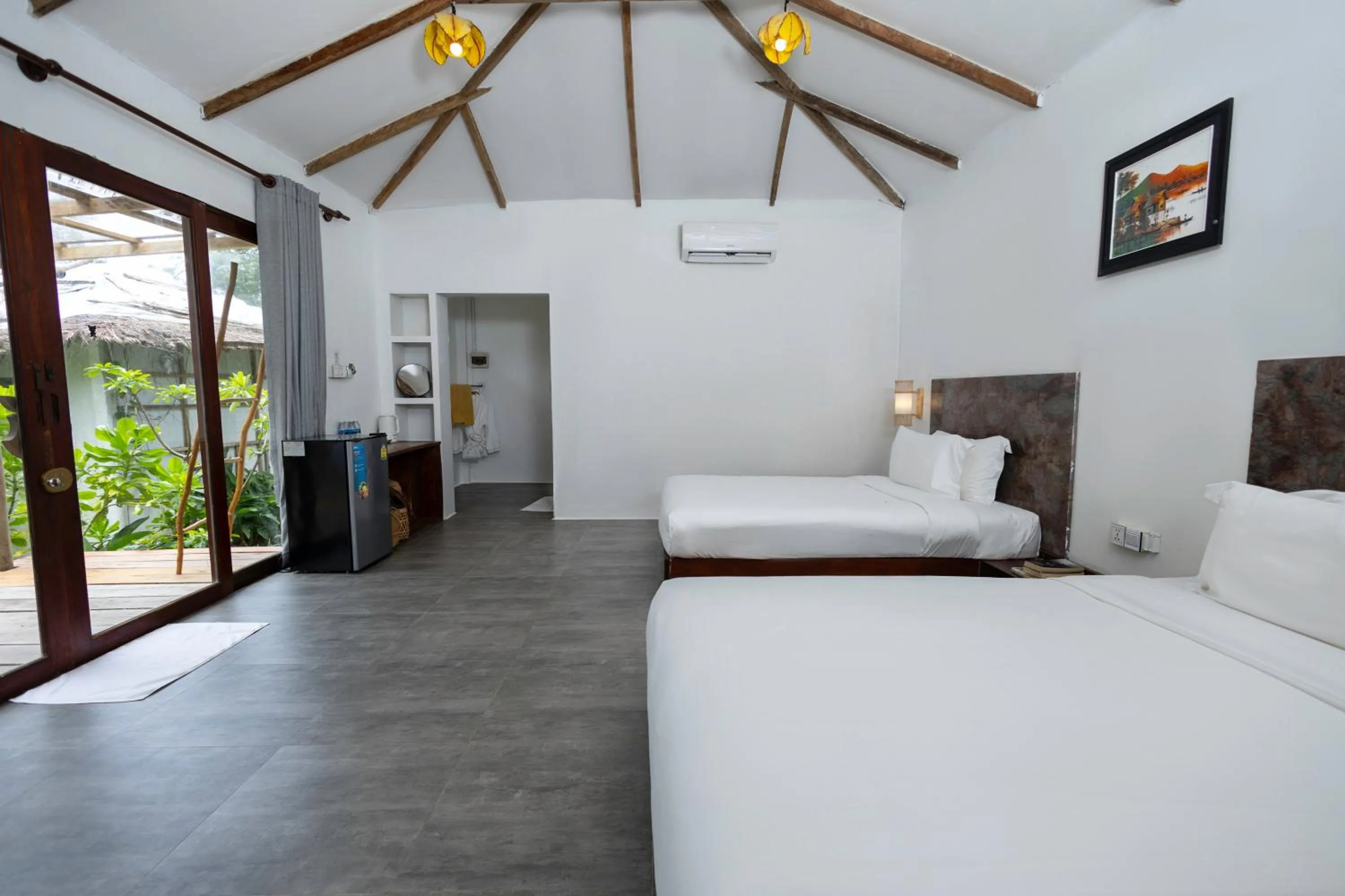 Bedroom, Bed in Long Beach Resort Koh Rong