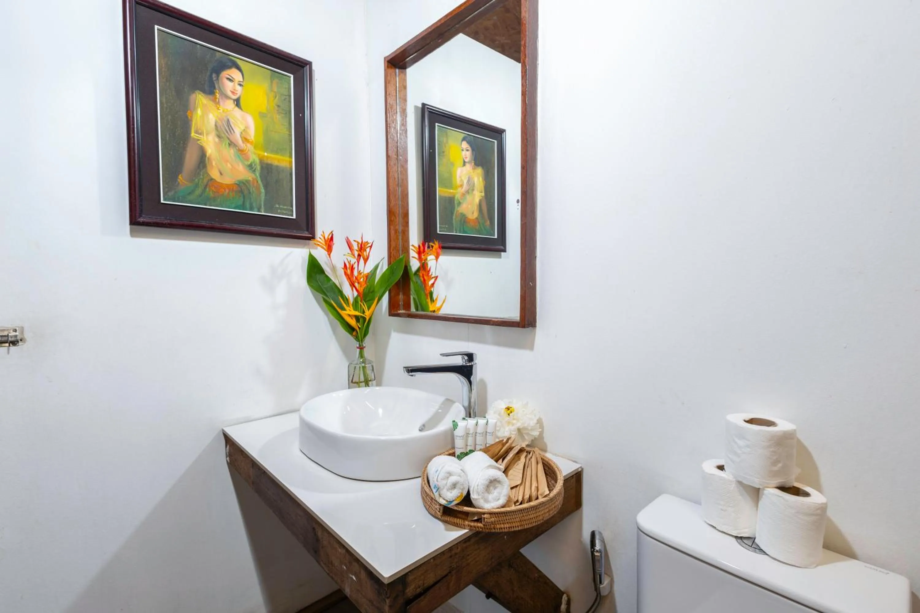 Bathroom in Long Beach Resort Koh Rong