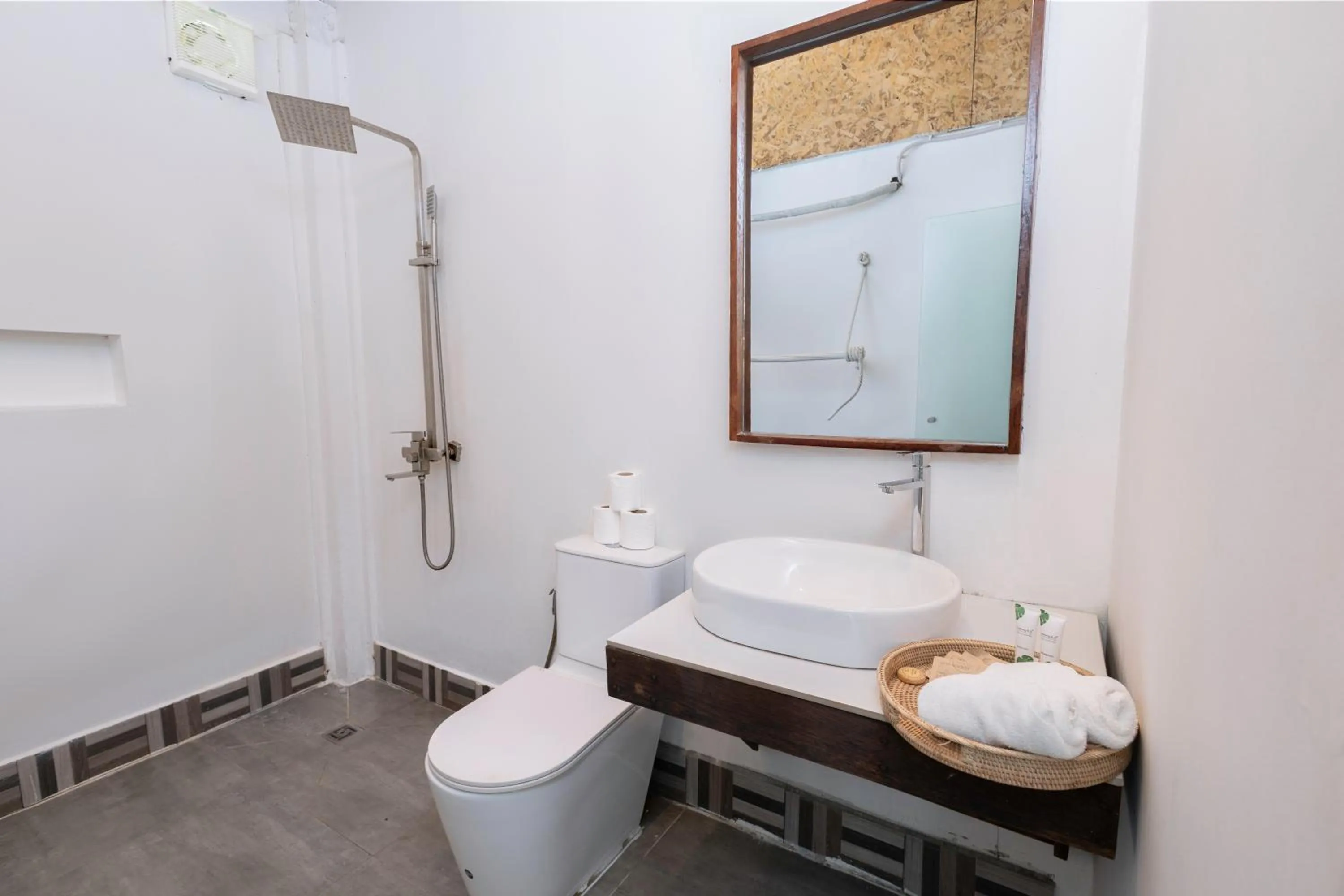 Shower in Long Beach Resort Koh Rong