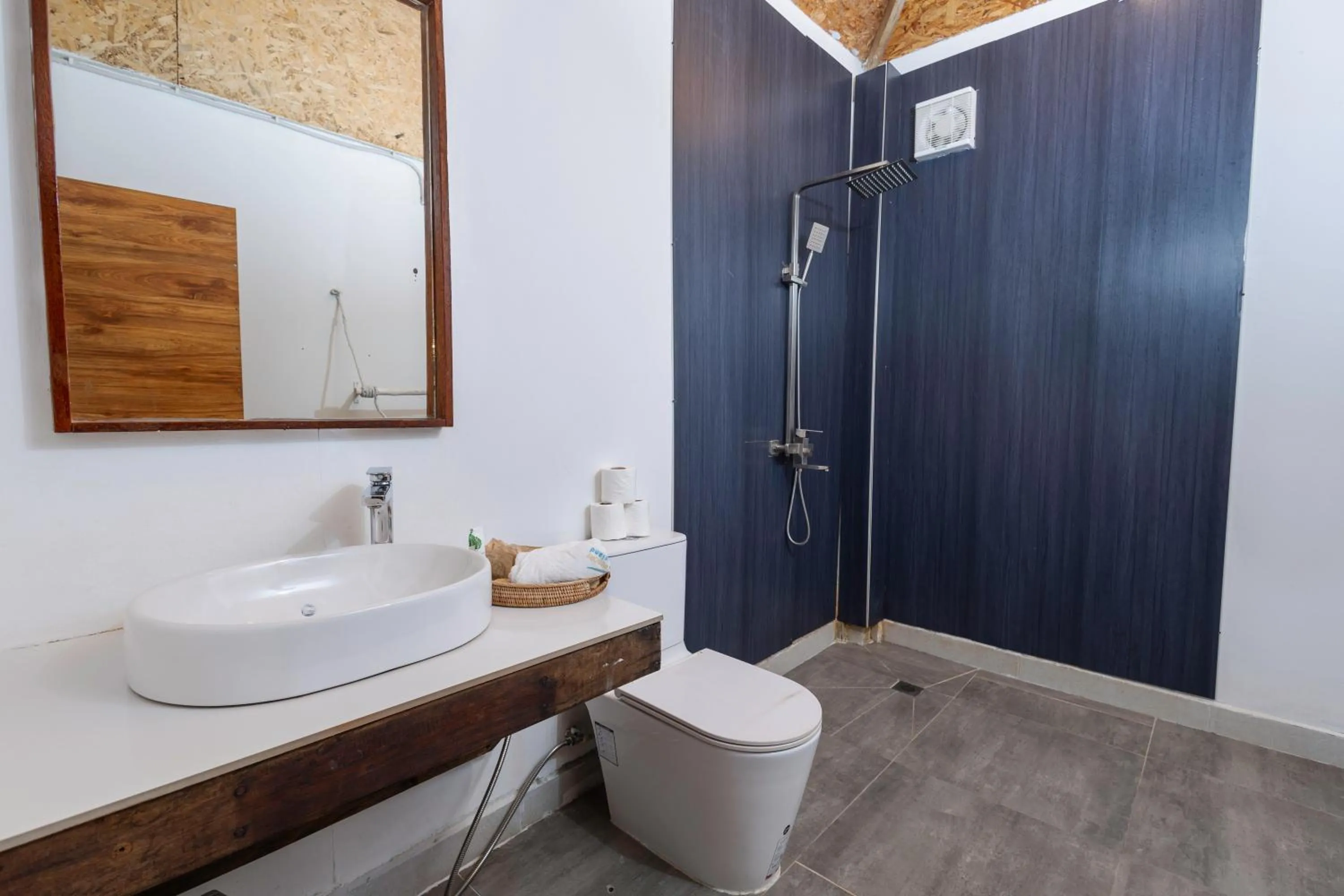 Shower in Long Beach Resort Koh Rong