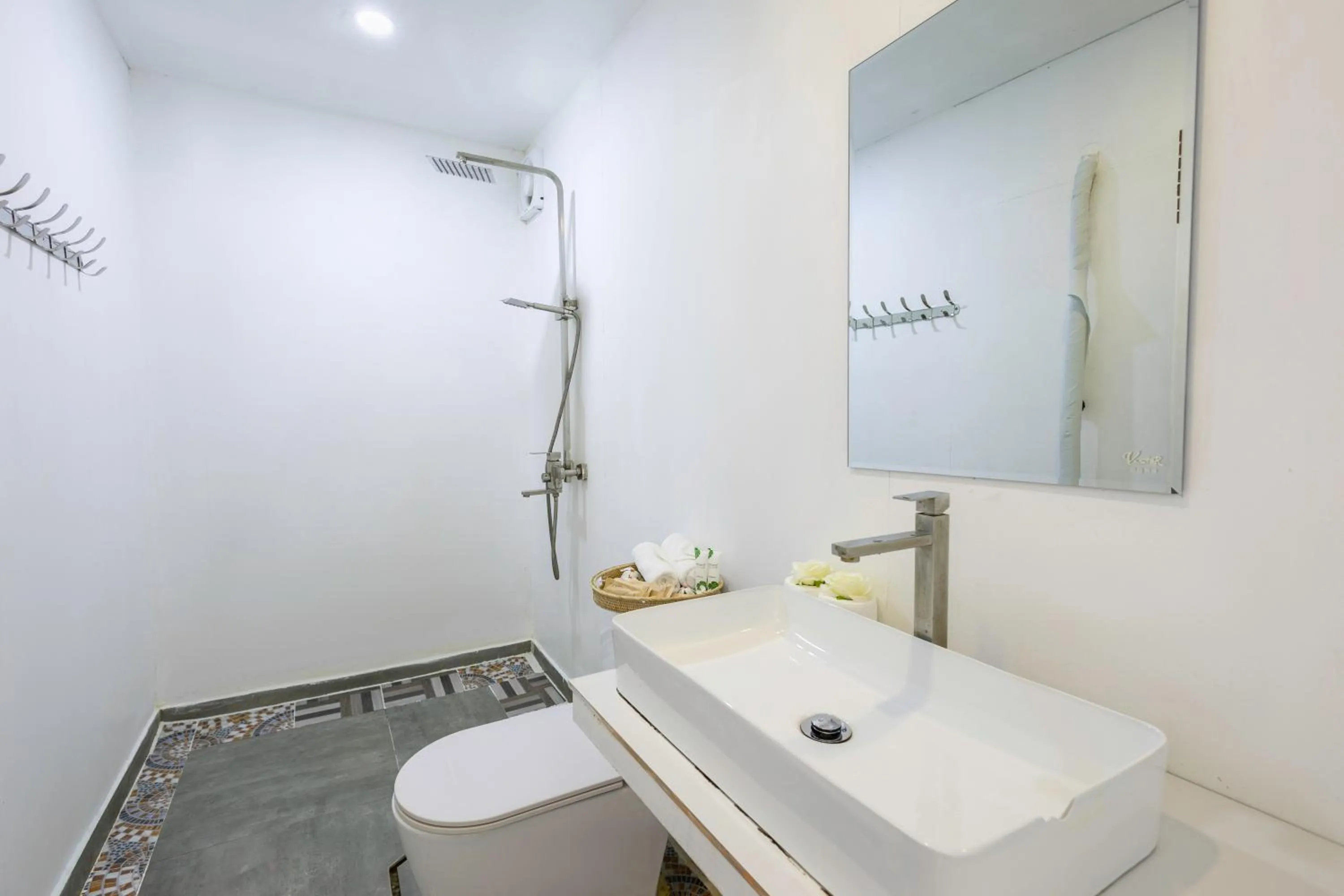 Shower in Long Beach Resort Koh Rong