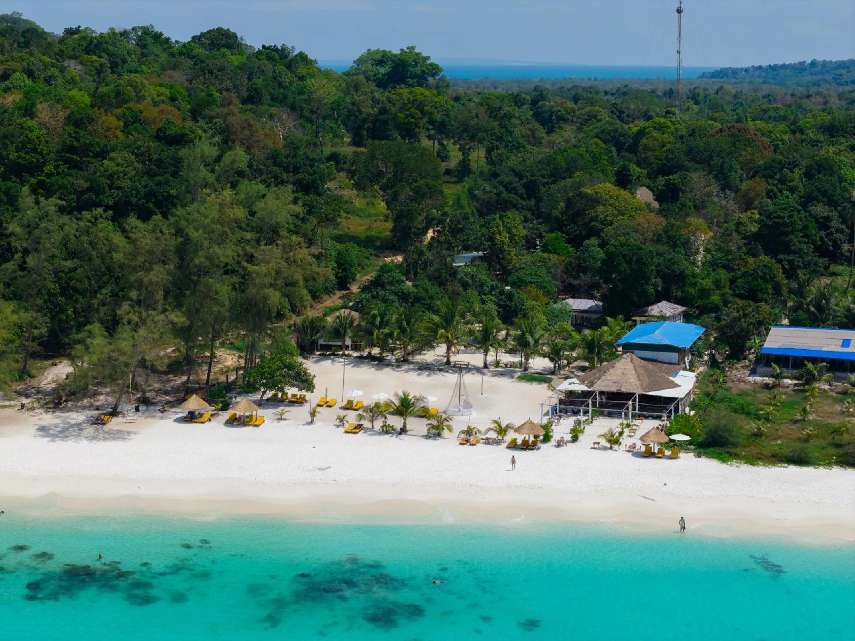 Beach in Long Beach Resort Koh Rong