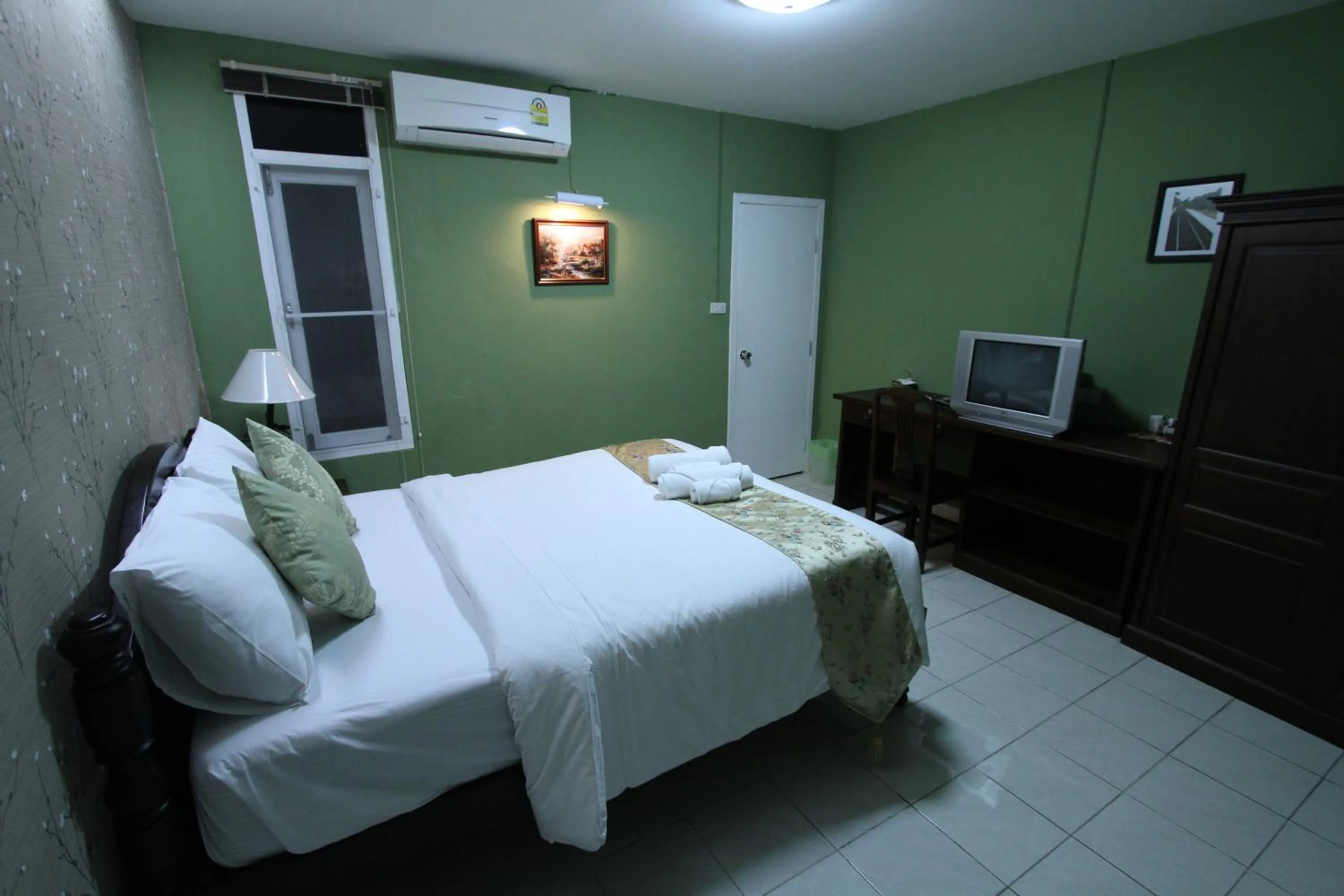 Bed in Baan Thalang @ Chiang Mai