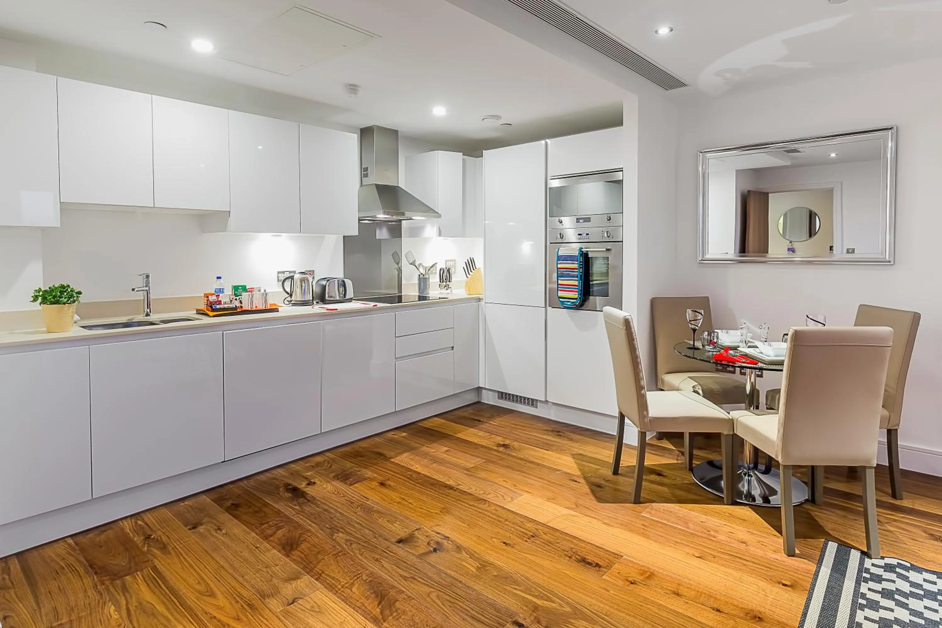 Kitchen or kitchenette in Clover Court by Aeria Apartments