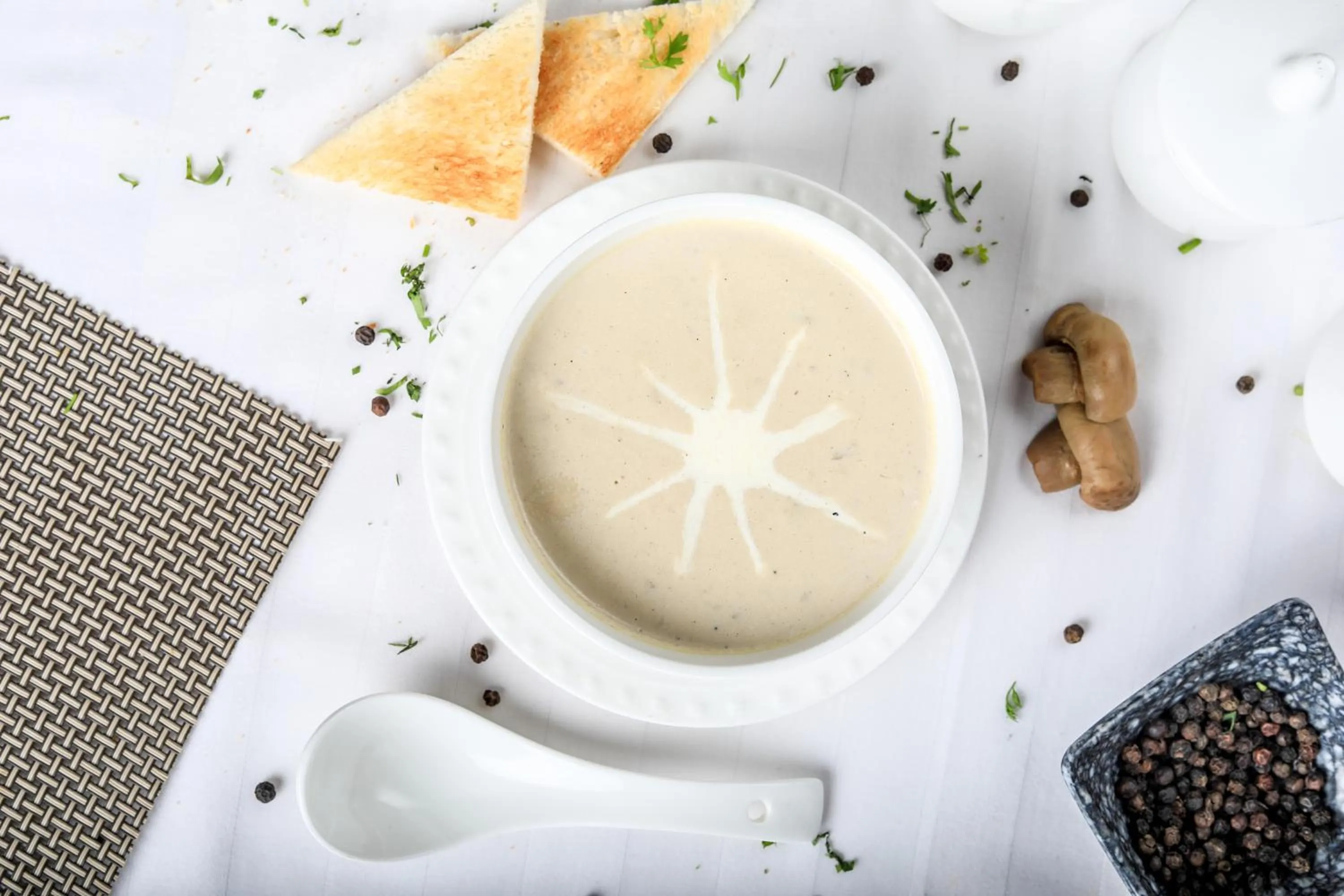 Restaurant/places to eat in Lalco Residency