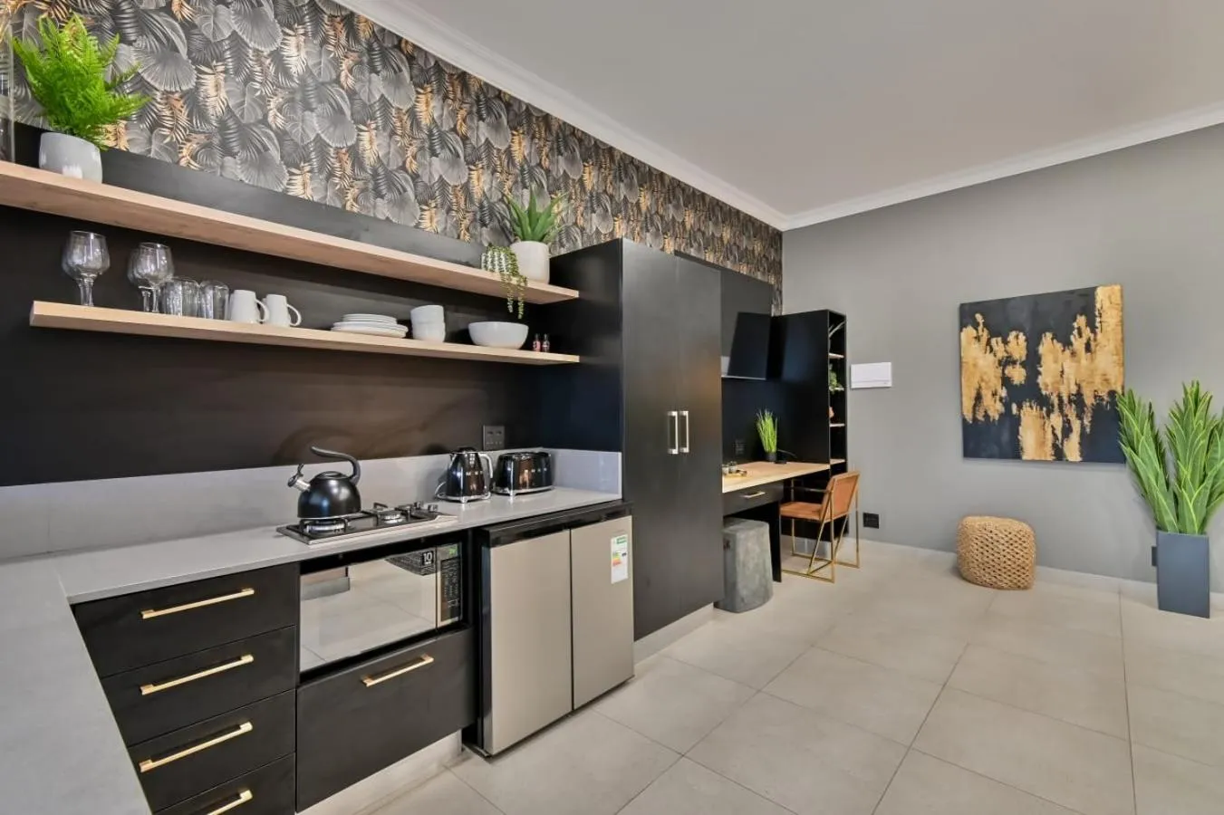 Kitchen or kitchenette in Summer PALACE Guesthouse