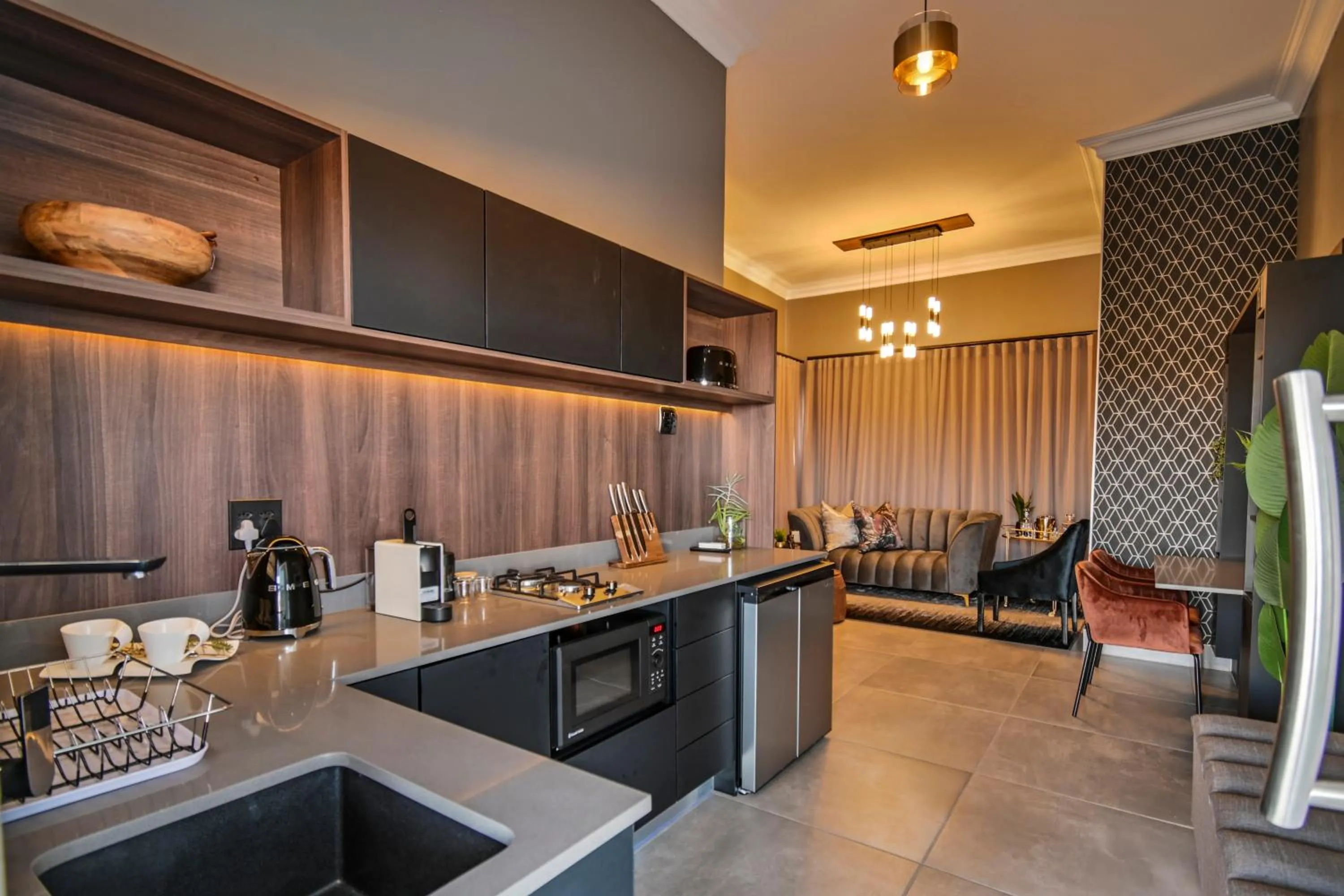 kitchen in Summer PALACE Guesthouse