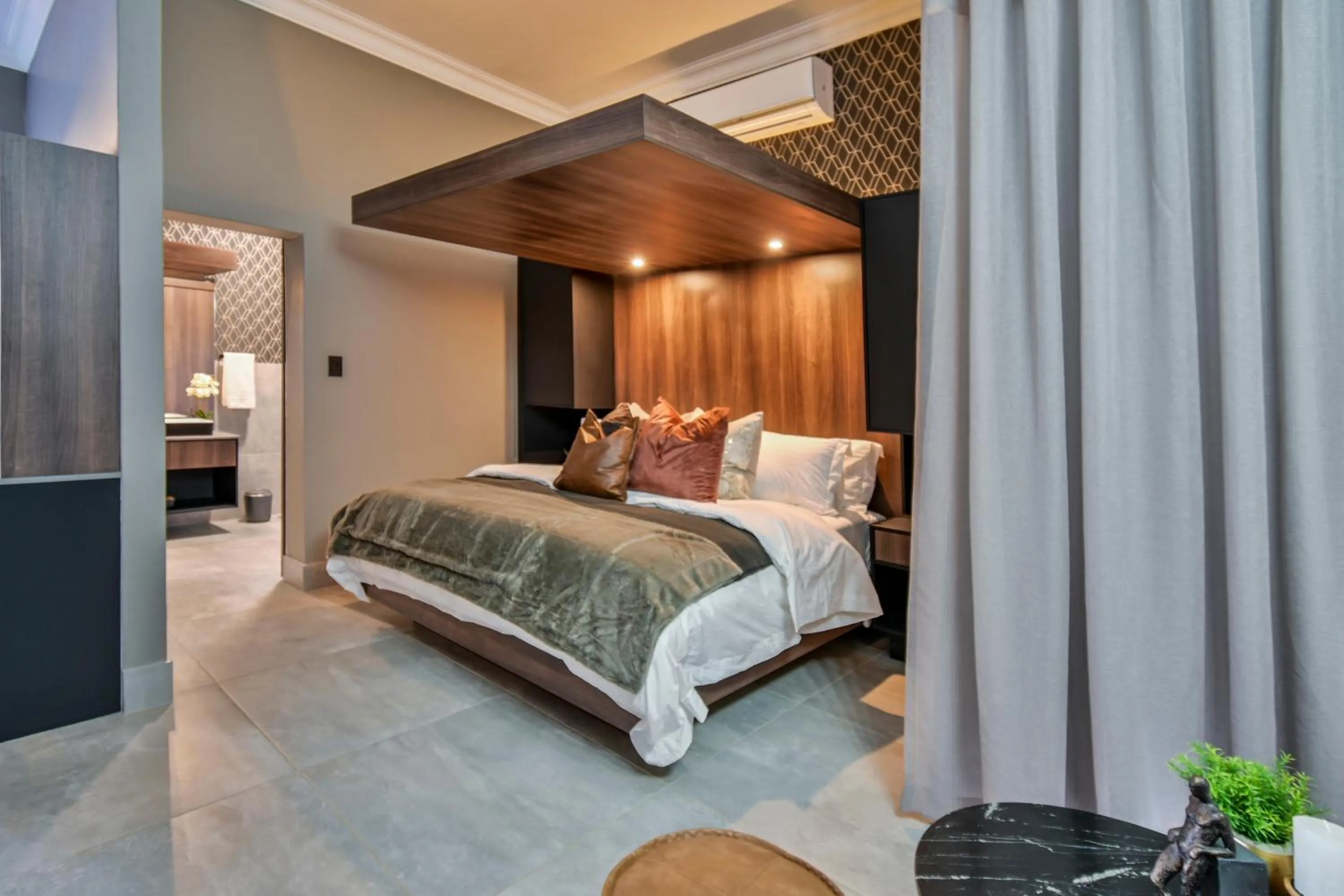 Bed in Summer PALACE Guesthouse