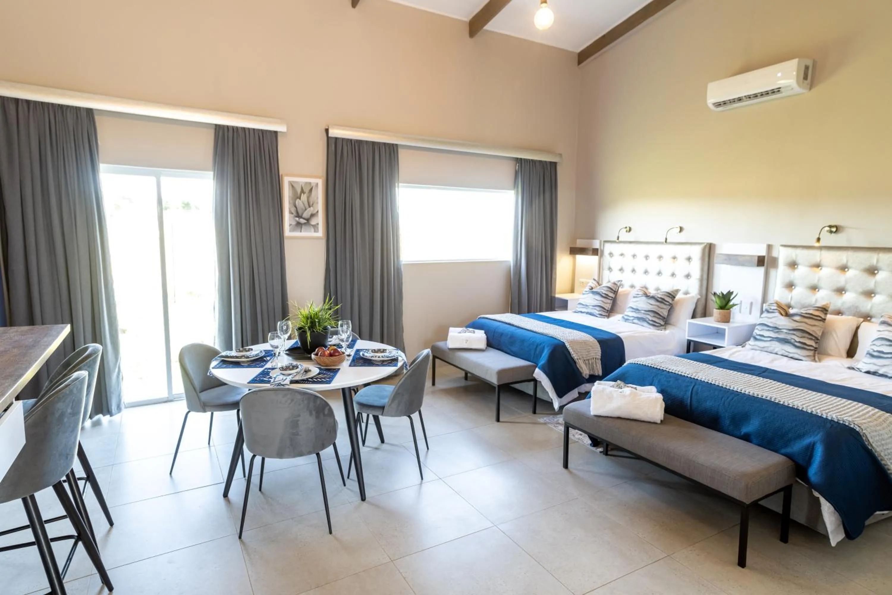 Bed in Summer PALACE Guesthouse