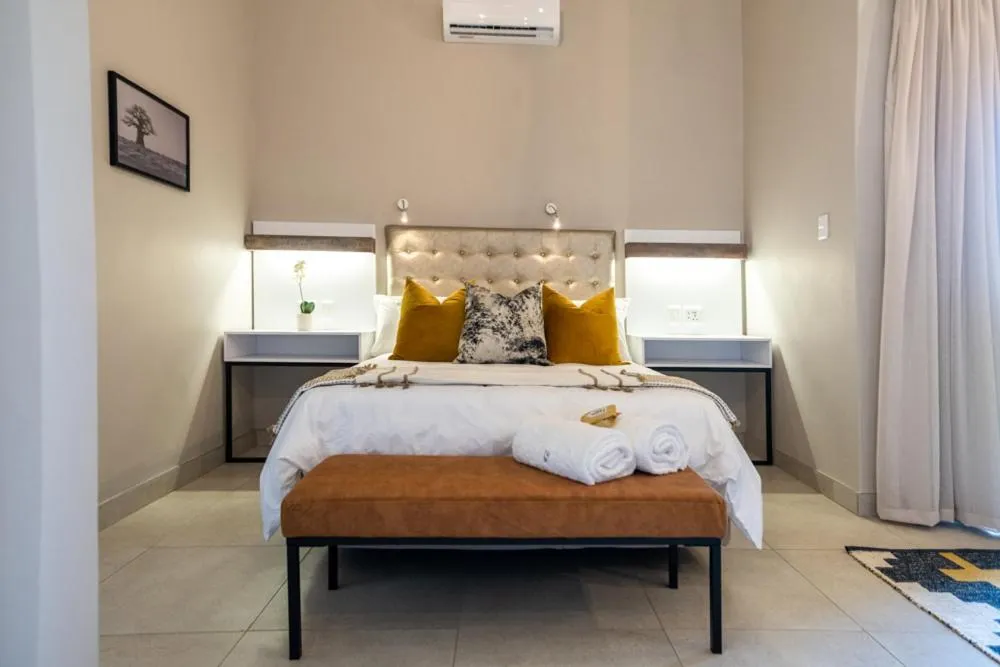 Bed in Summer PALACE Guesthouse