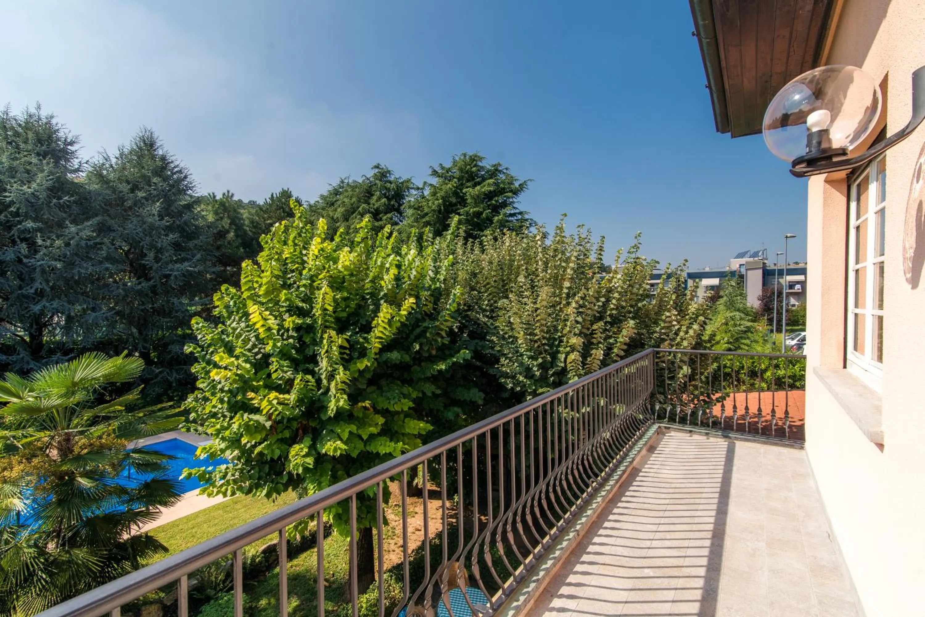 Garden view in B&B 3 TIGLI