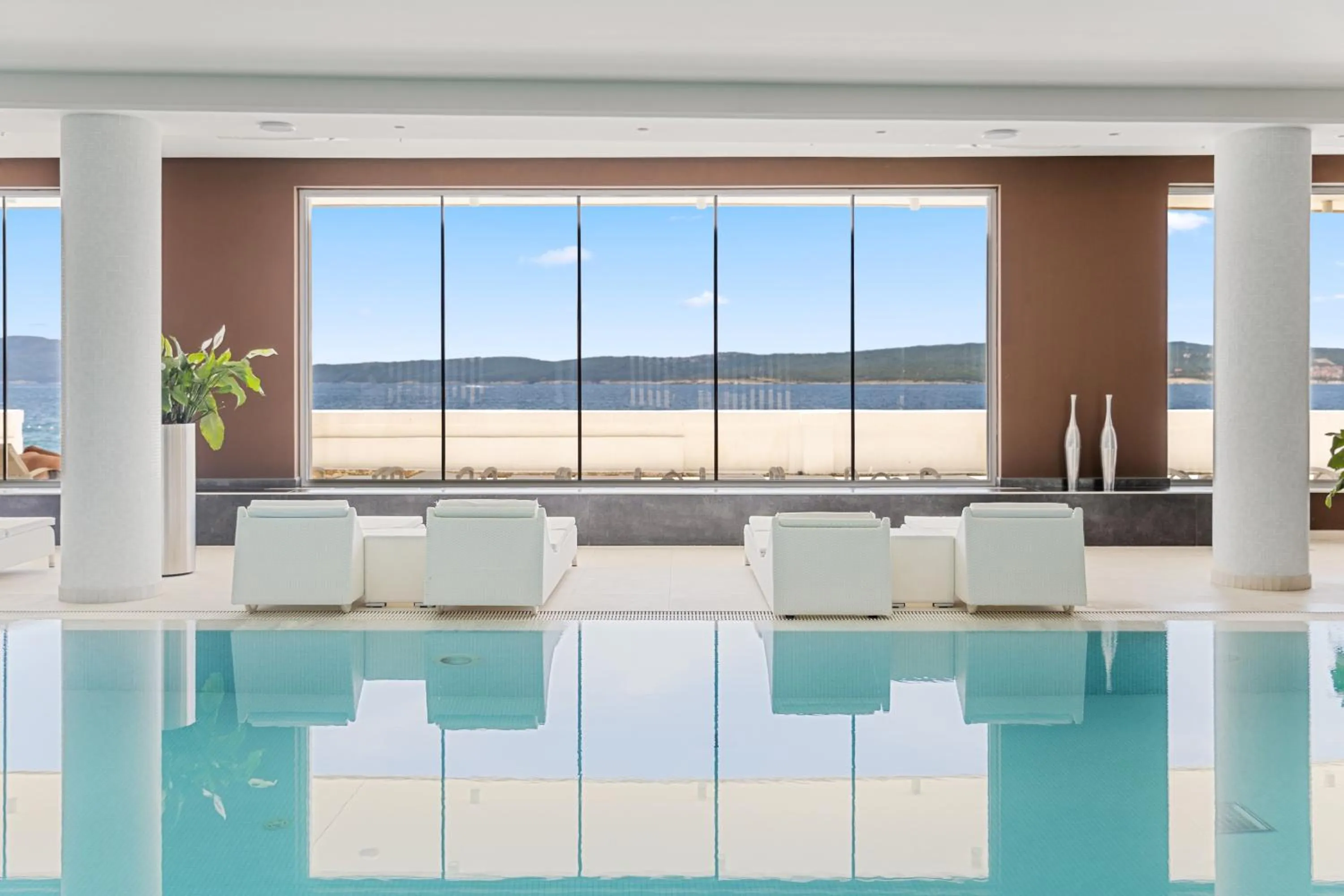 Swimming pool in Luxury Hotel Amabilis