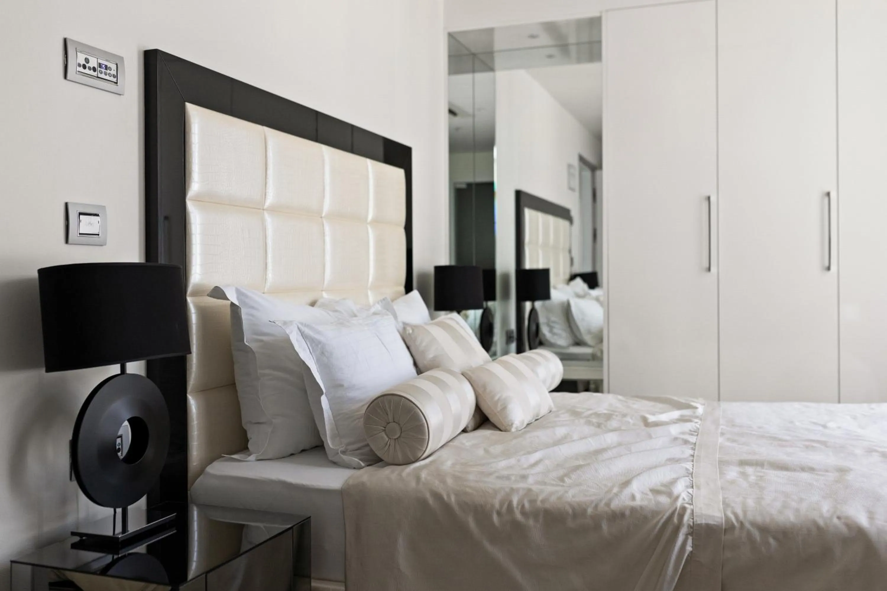 Bed in Luxury Hotel Amabilis