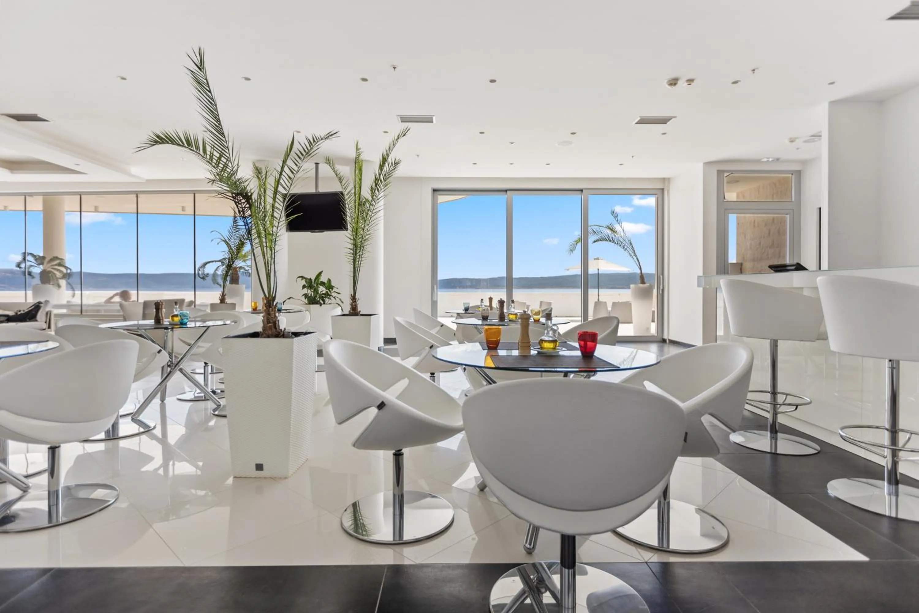 Restaurant/places to eat in Luxury Hotel Amabilis