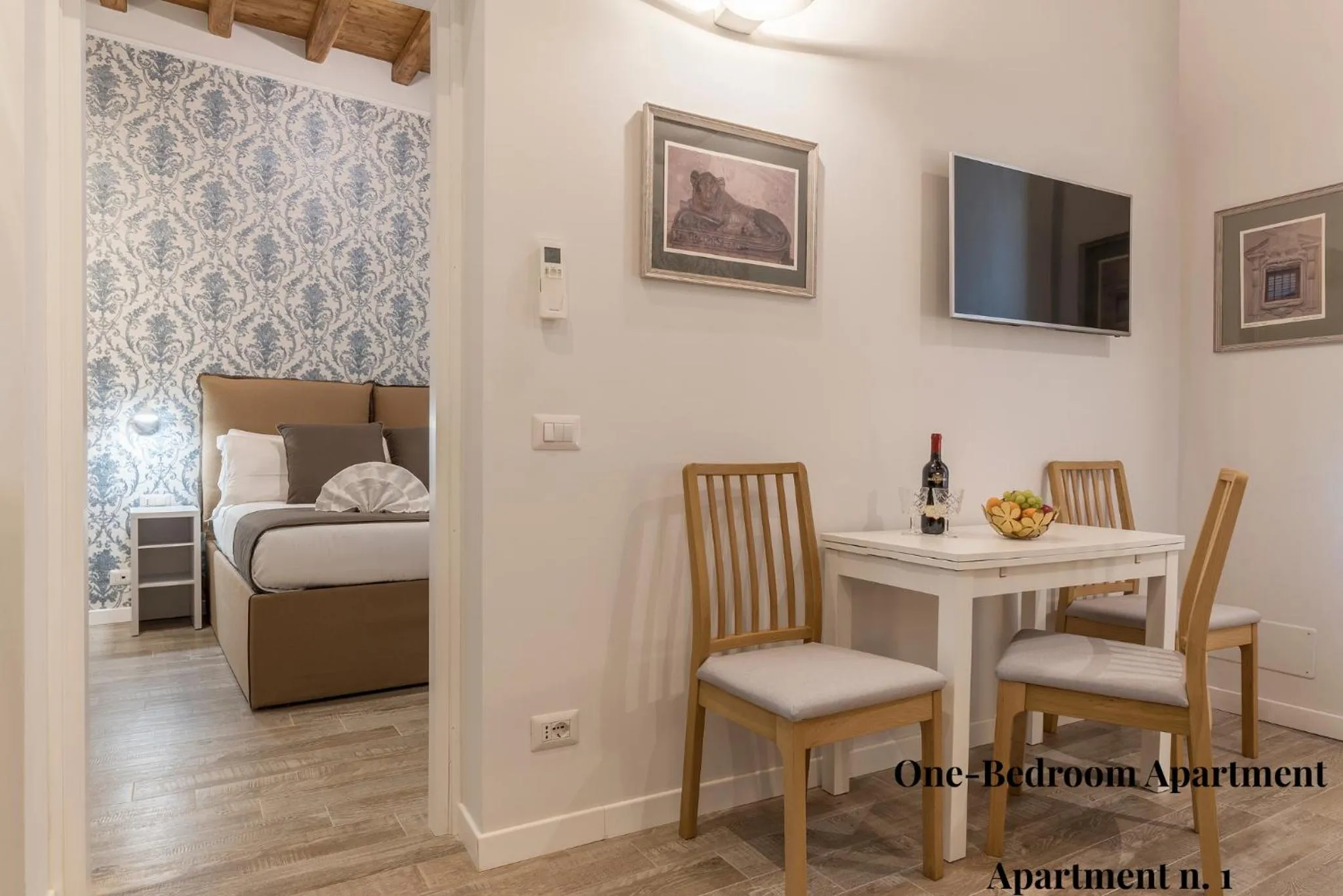 Living room, Bed in CS Exclusive Campo de Fiori Palace