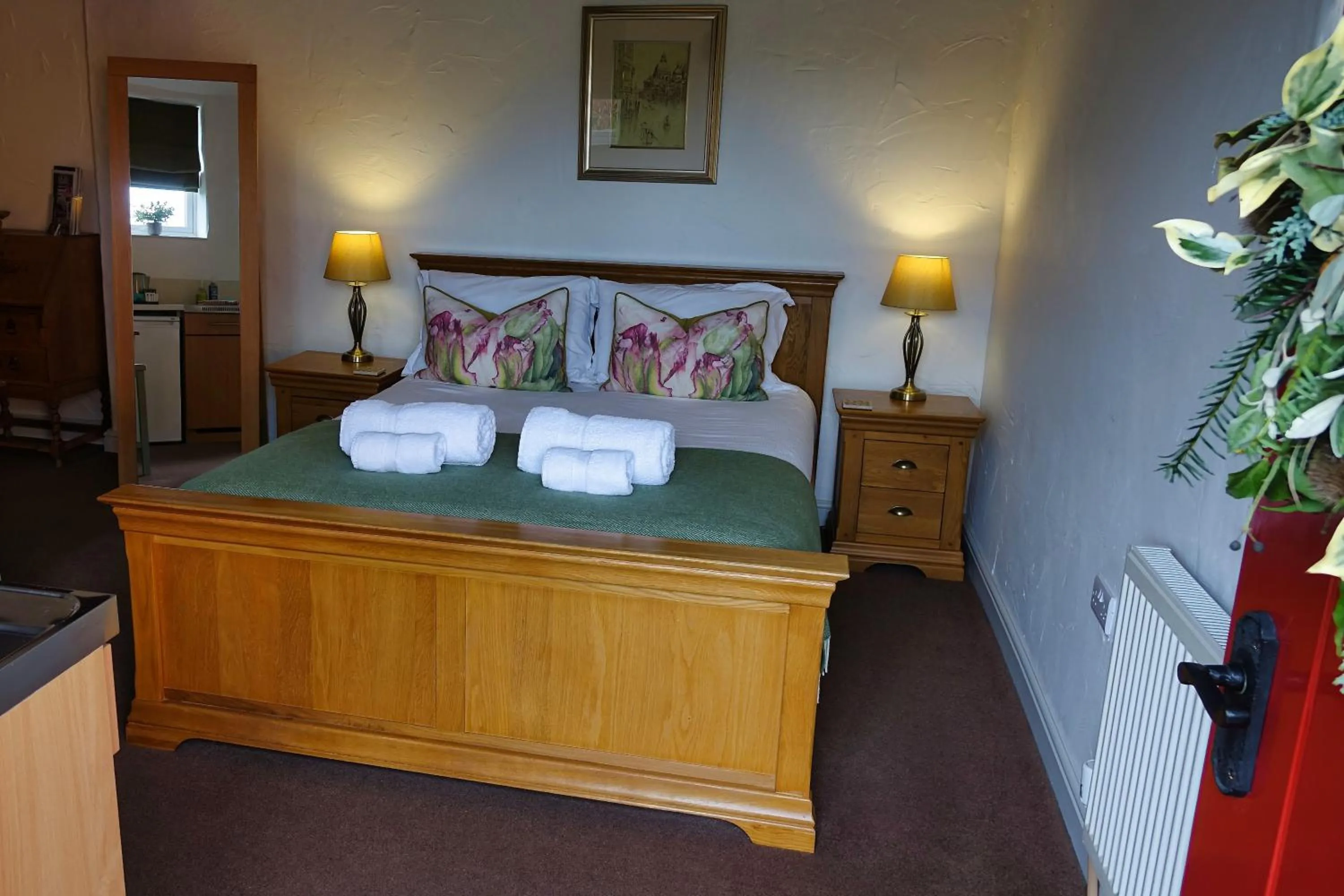 Bed in Home Farm & Lodge