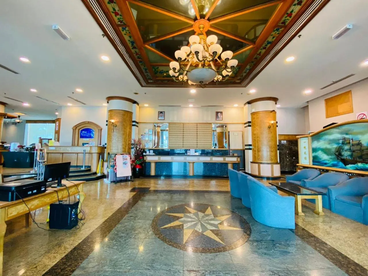 Lobby or reception in The Paramount Hotel Sibu