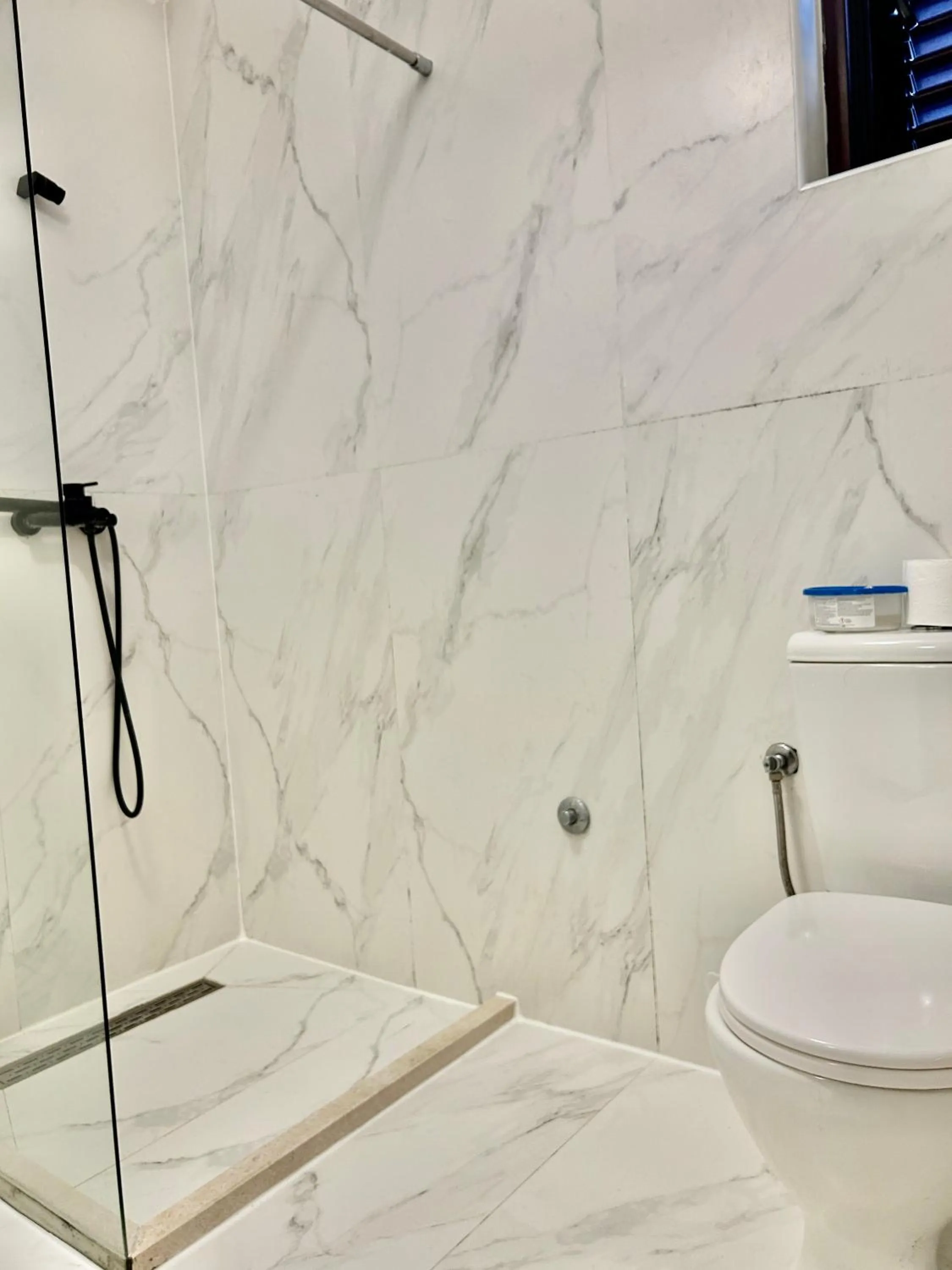 Shower in Apartments Marković