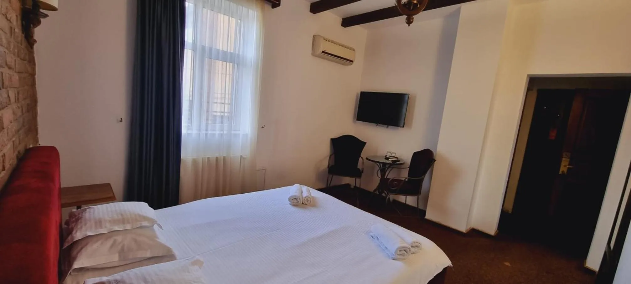 Bed in Topaz Boutique