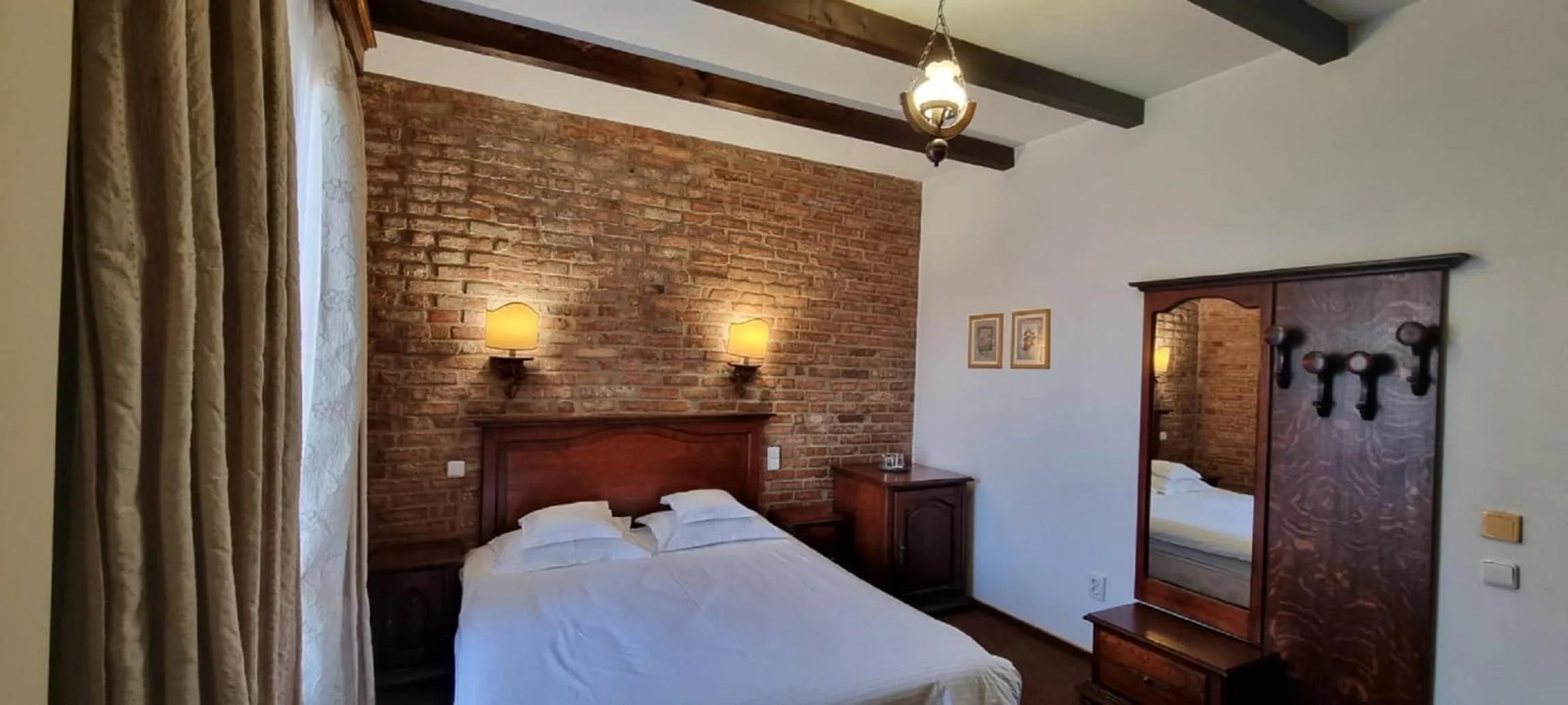 Bed in Topaz Boutique